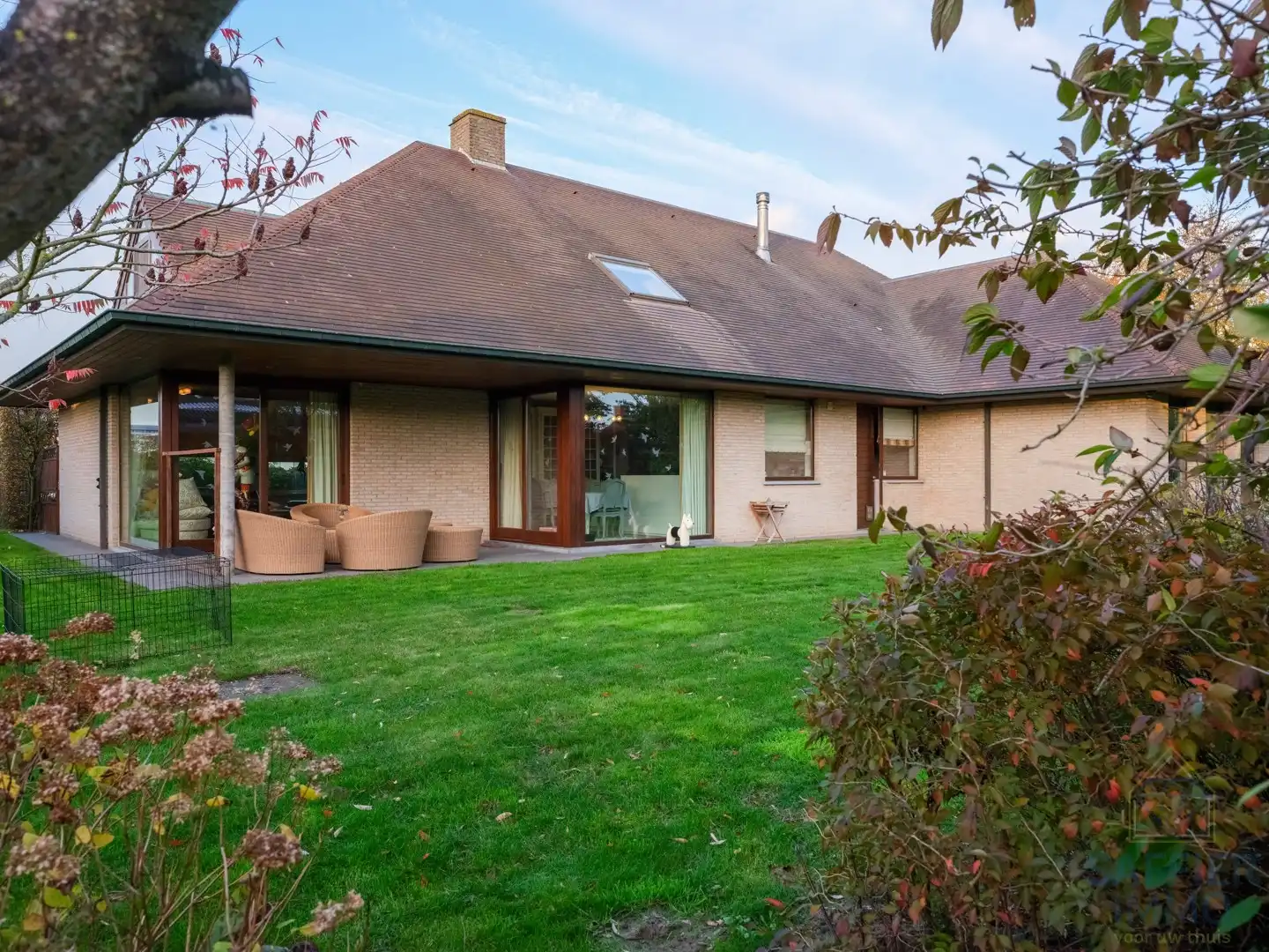 Ruim woning met uitbreidingsmogelijkheden foto 34