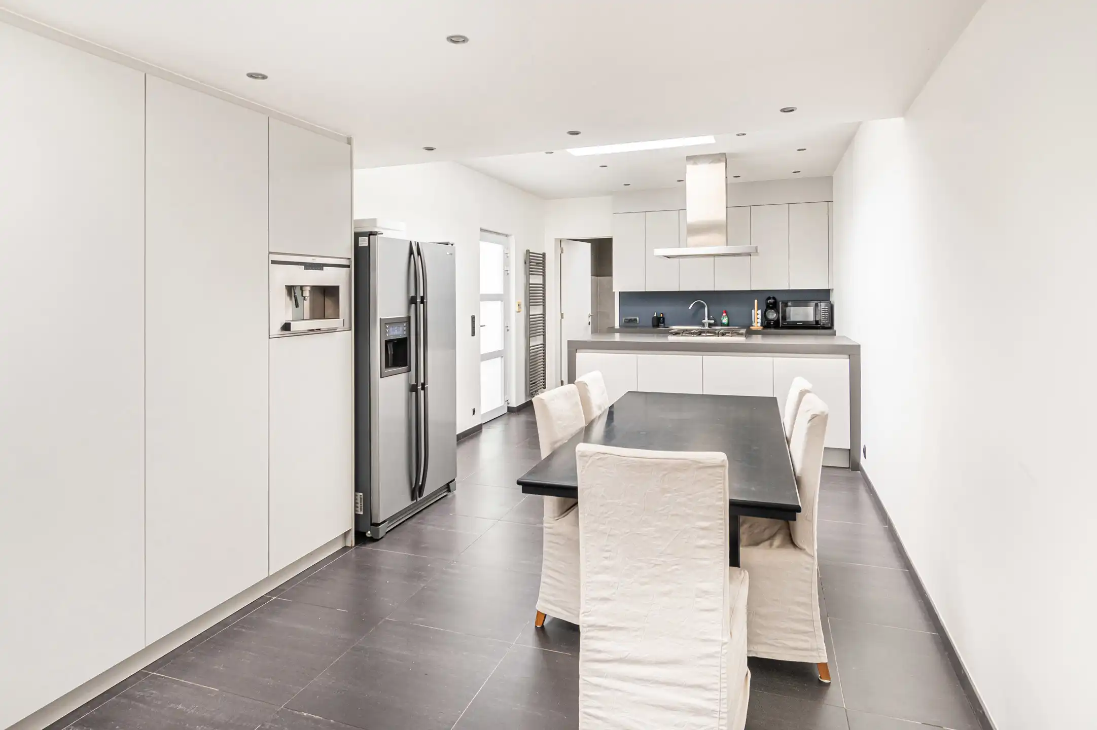 Instapklare starterswoning in hartje Blaasveld foto 3