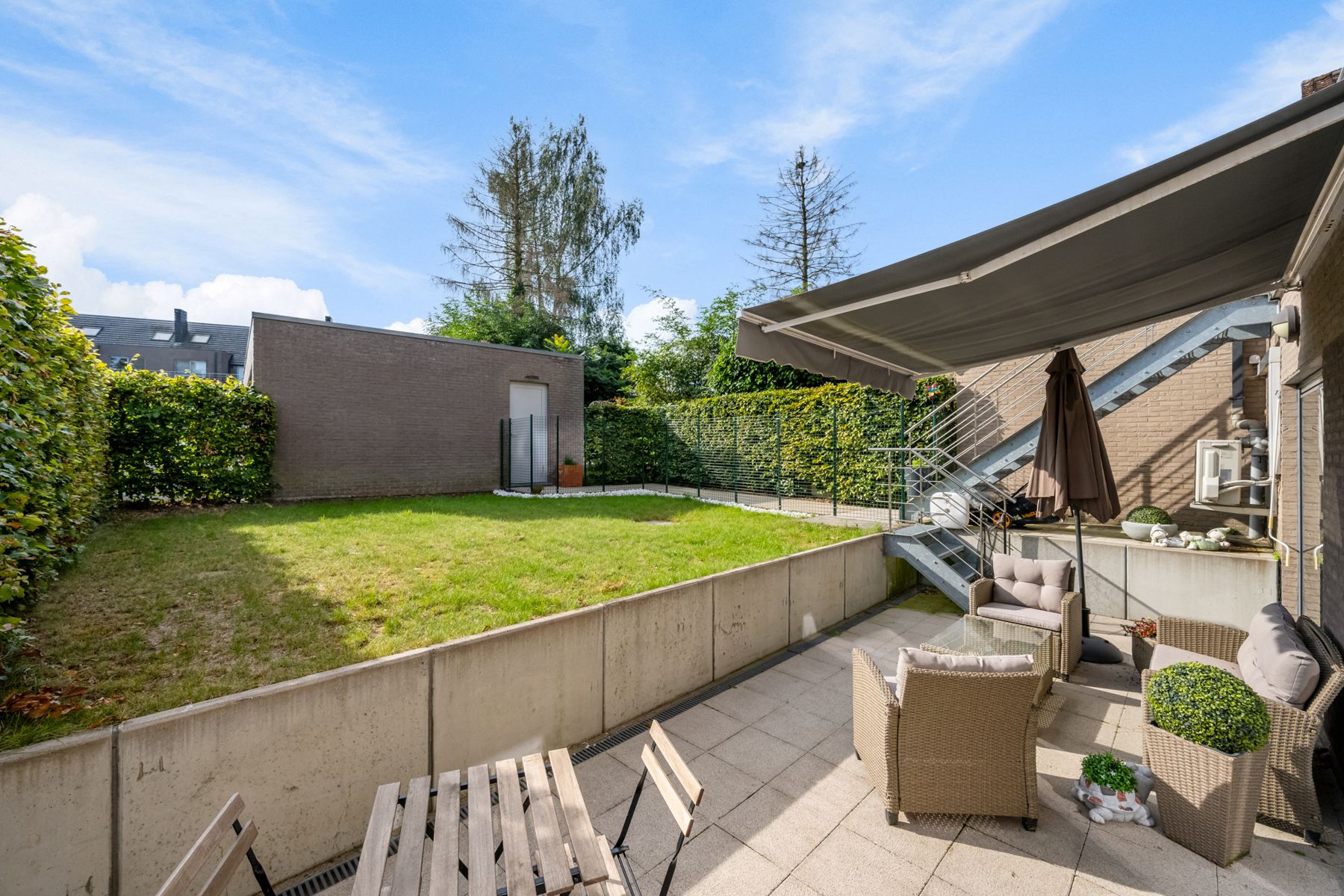 Modern 2-slpk appartement met zuidgerichte tuin en terras  foto 2