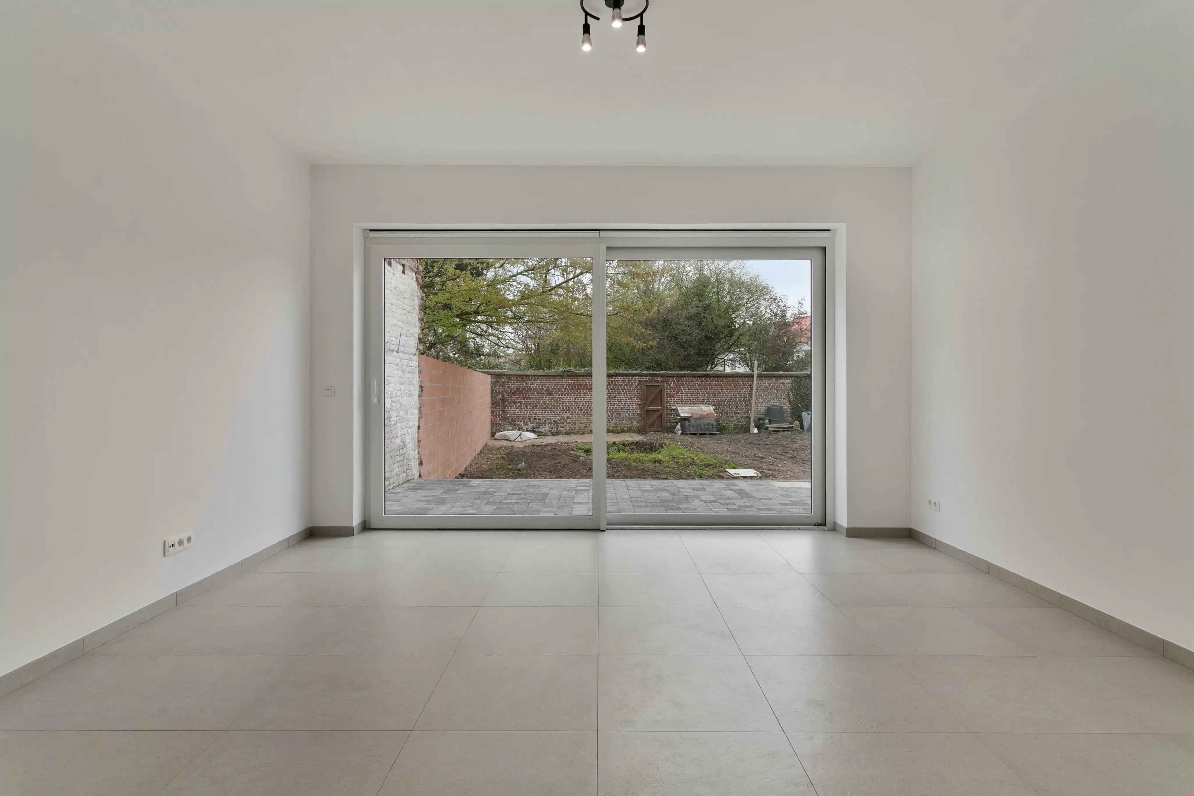 Nieuw appartement te koop in Vlamertinge met leuke tuin! foto 3