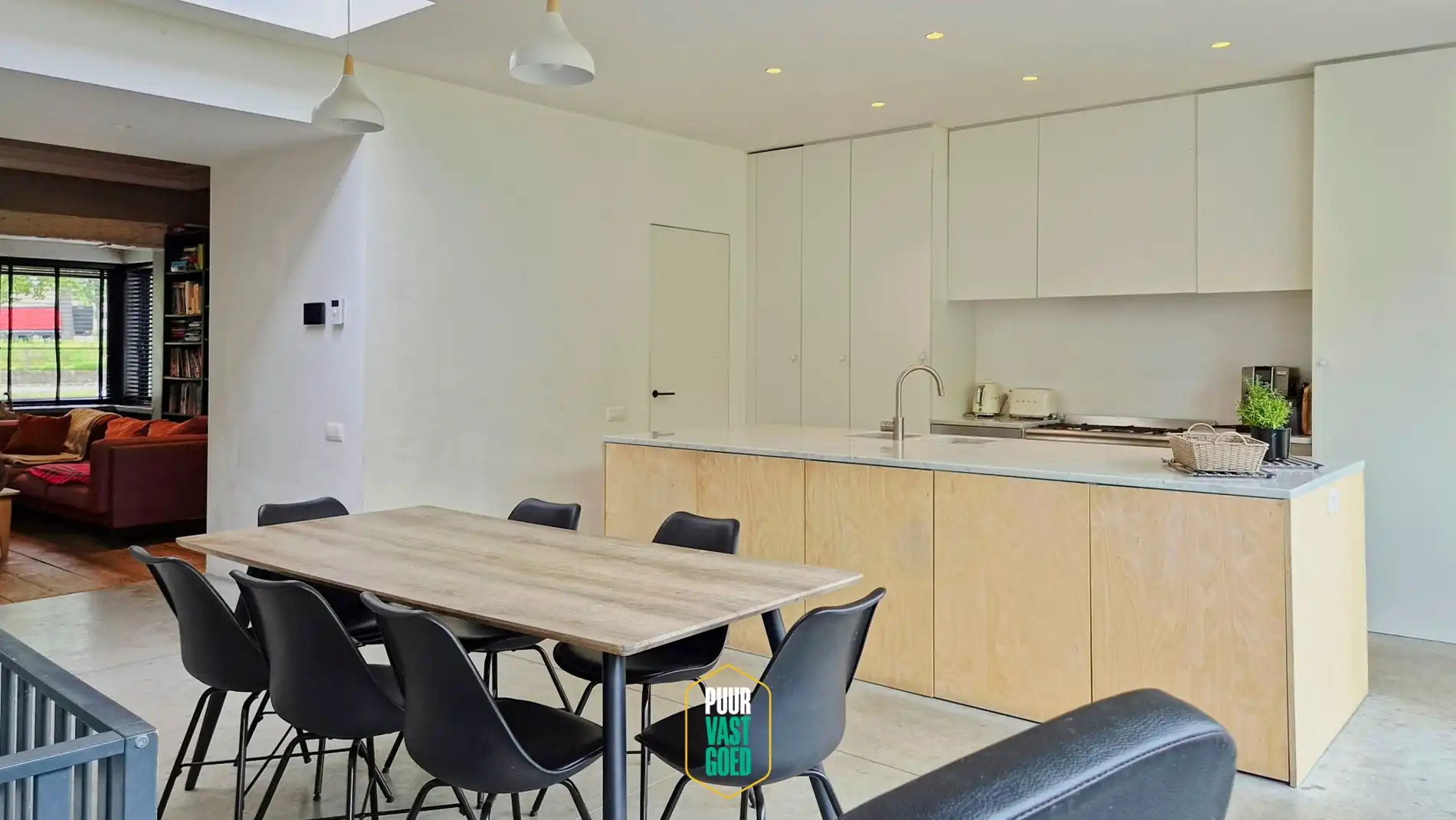 Strak moderne renovatie in dialoog met authentieke charme foto 11