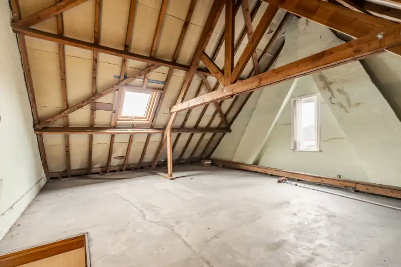 Ruime halfopen woning met potentieel foto 11