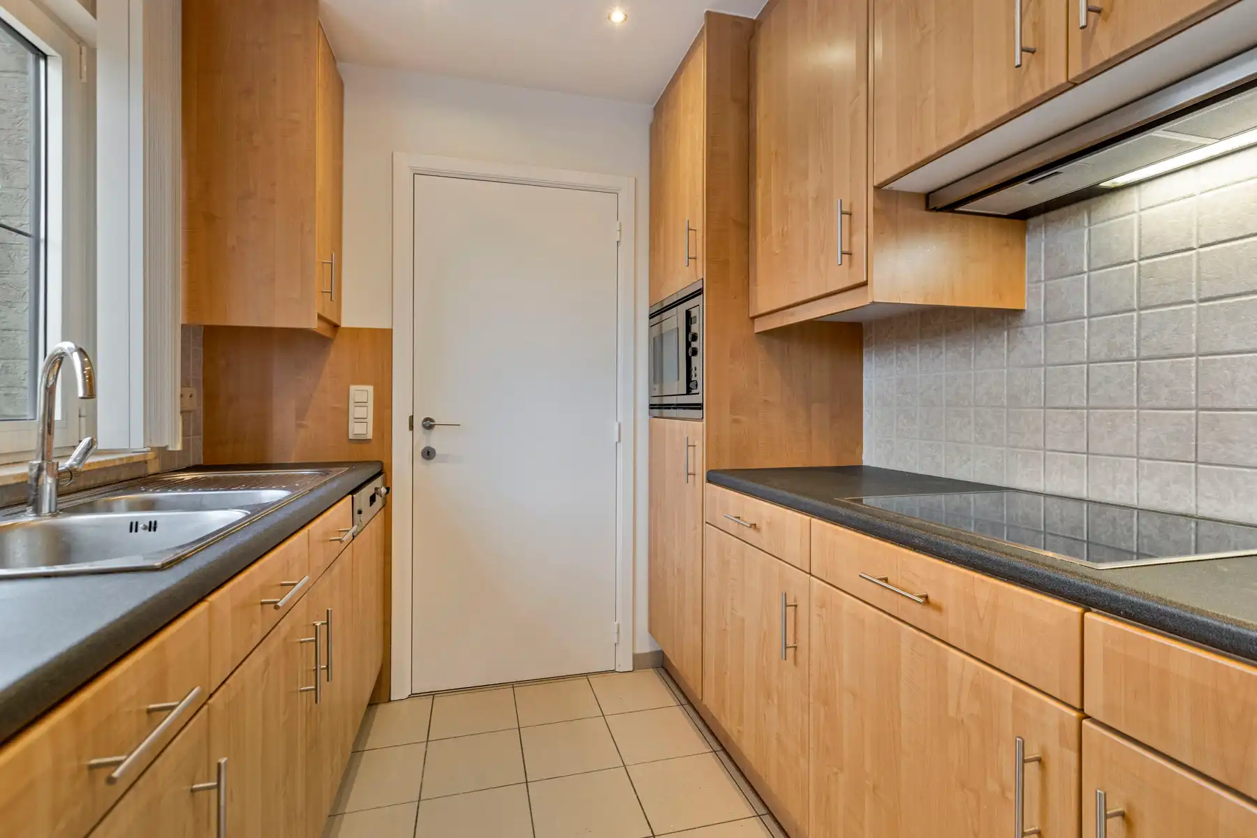 Zuid gelegen appartement met 2 slaapkamers + 2 parkings+2 bergings foto 12