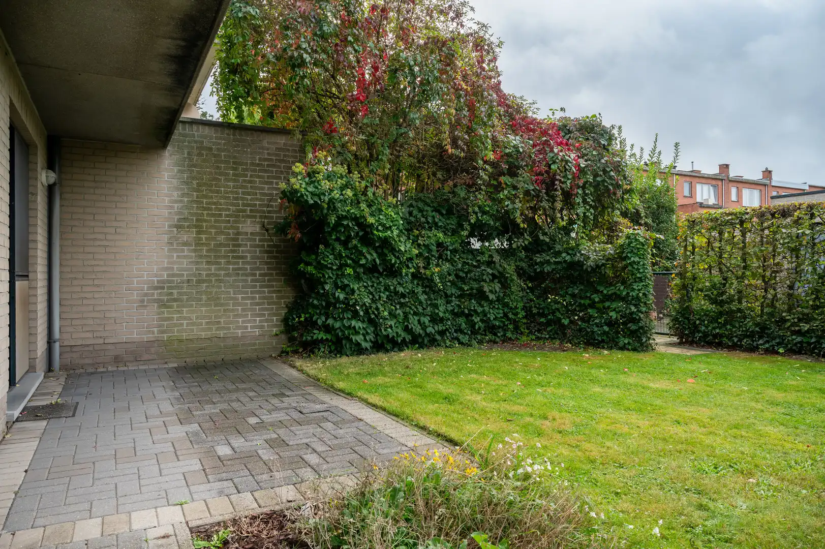 Centraal en rustig gelegen gelijkvloers appartement foto 10