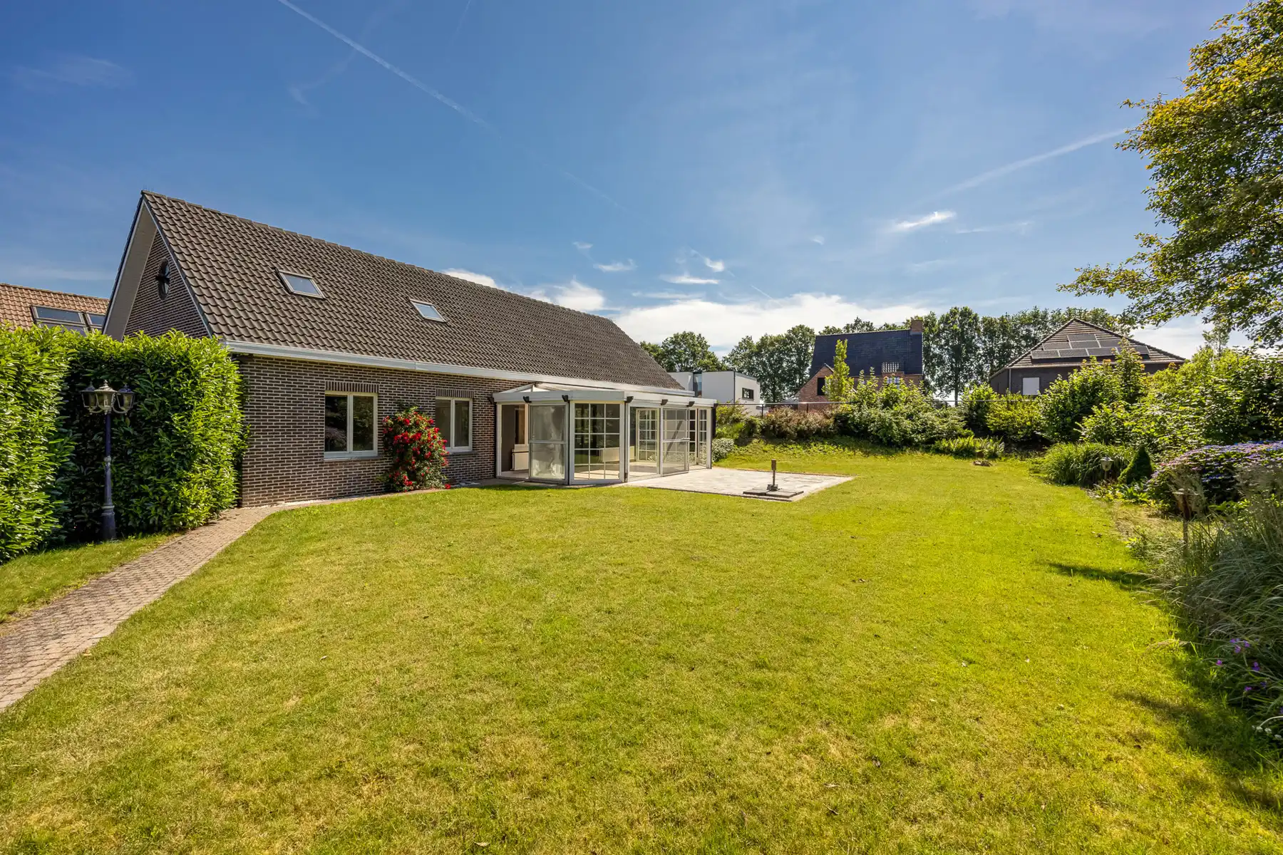 Gerenoveerde laagbouwwoning met grote opslagruimte op ca 1.374m² (opsplitsing tot 2 bouwgronden mogelijk). foto 25