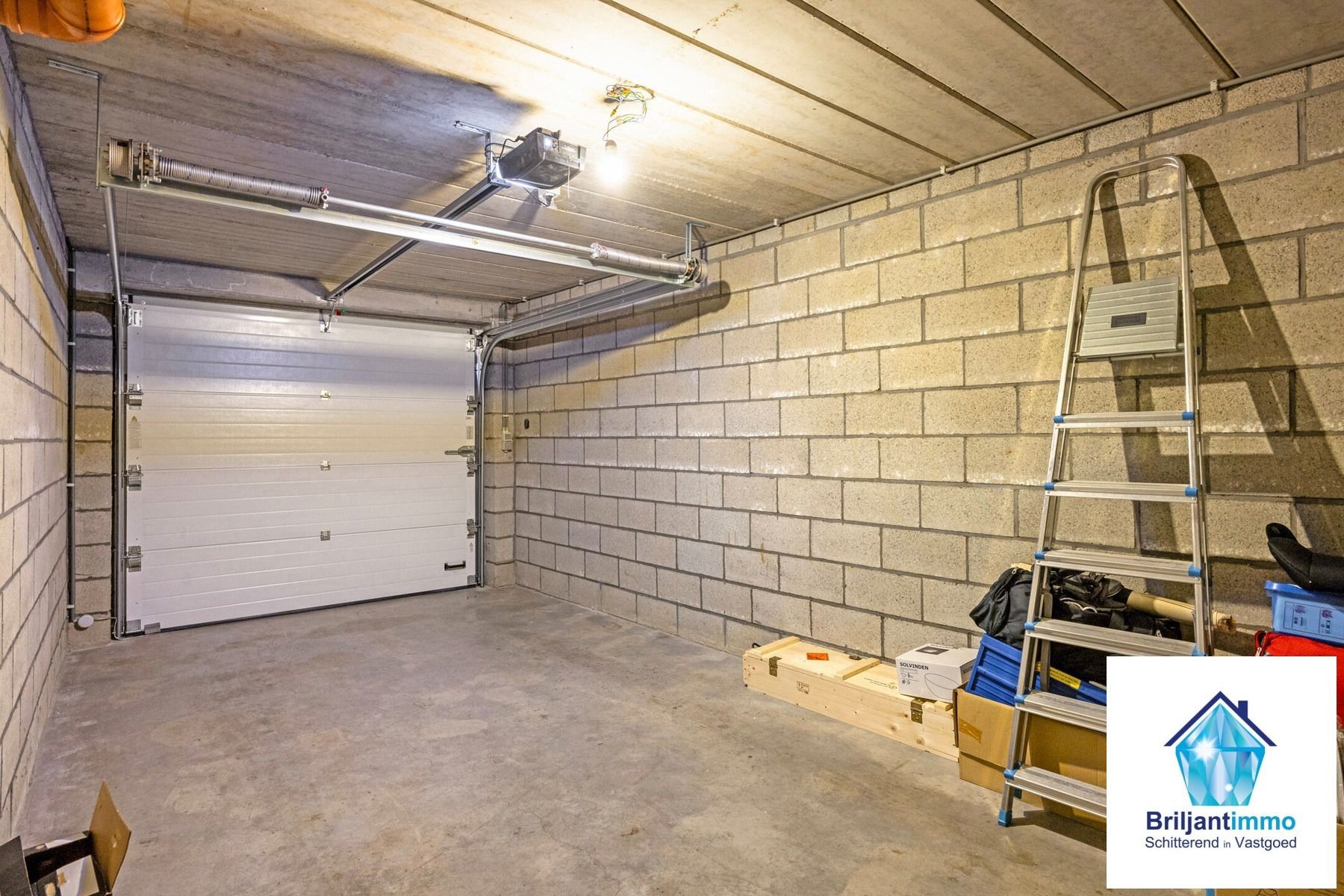 Instapklare triplex met ondergrondse garage, 3 slpkmr+ buro foto 22