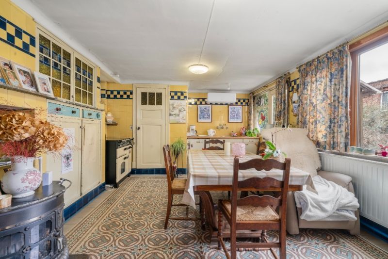 --- NIEUW --- Prachtig gelegen, te renoveren herenhuis aan de Visserij! foto 14