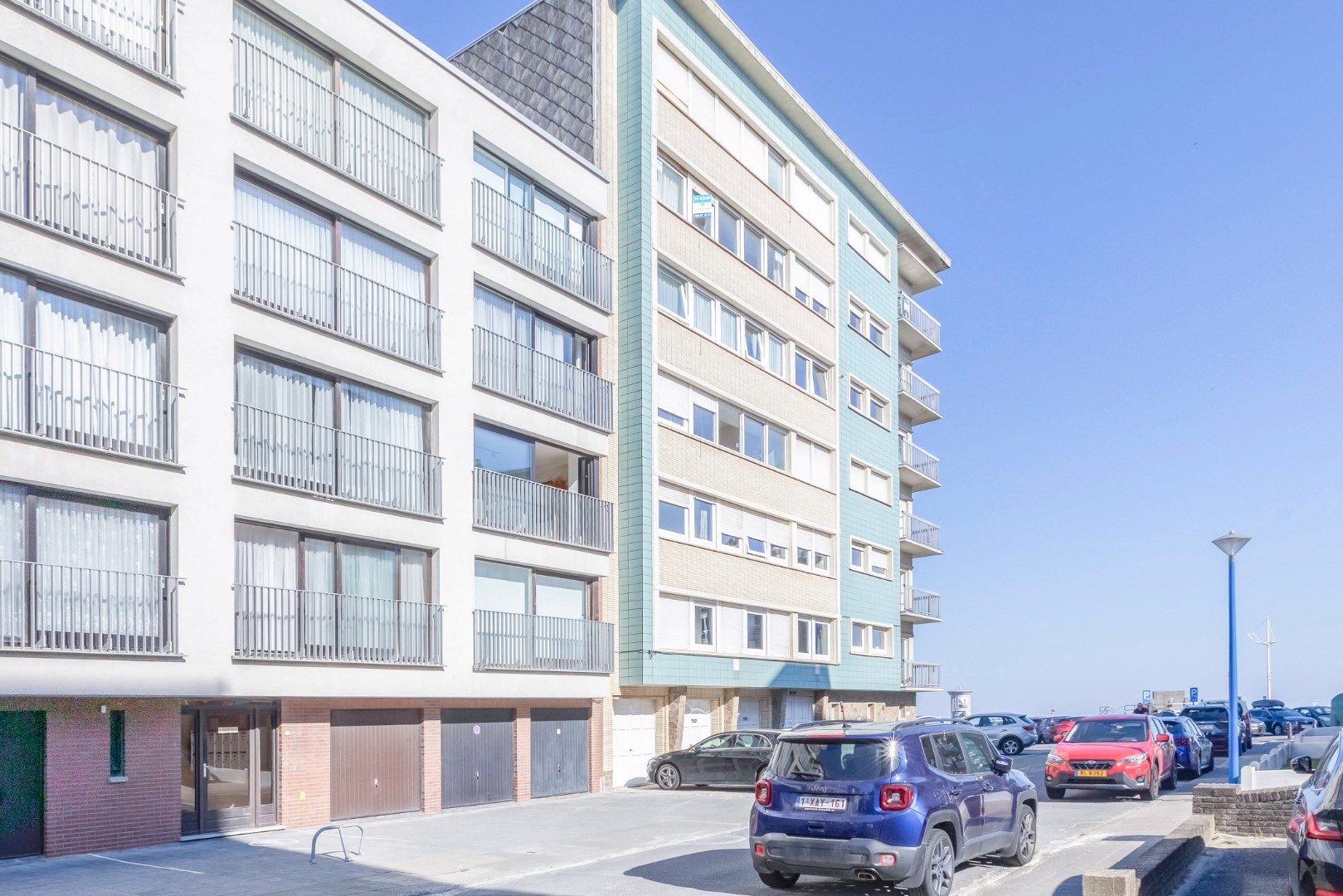 PRACHTIG GERENOVEERD APPARTEMENT met lateraal zeezicht te Koksijde  foto 14