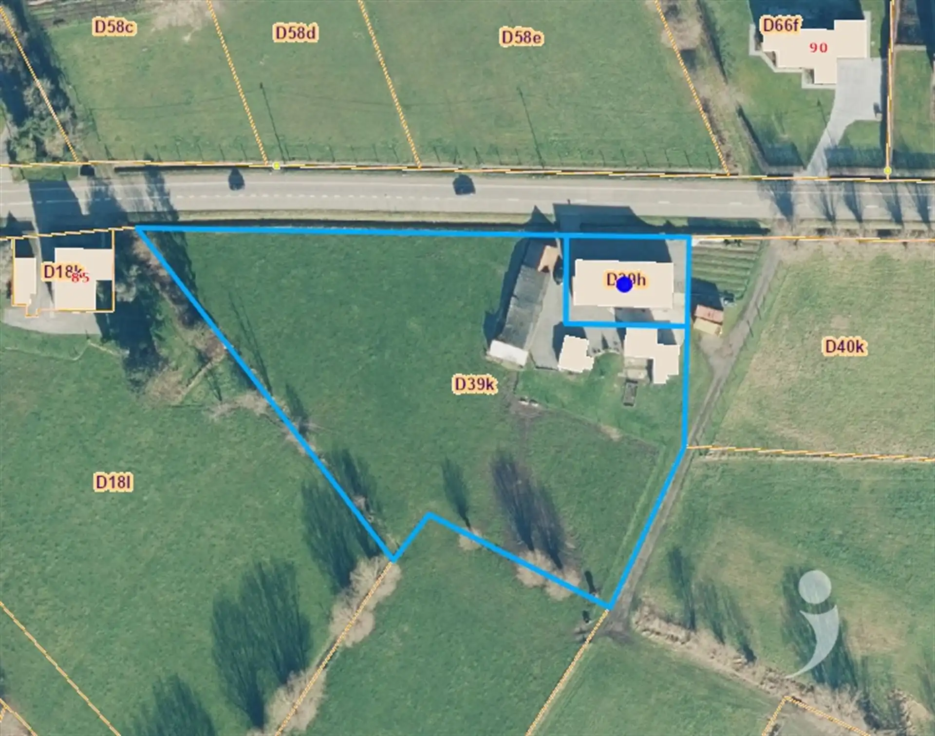 Unieke te renoveren hoeve op perceel van 68a  foto 4