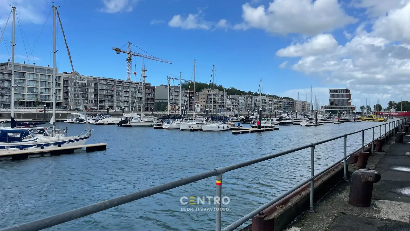 Instapklare handelsunit te huur nabij de jachthaven van Zeebrugge foto 7