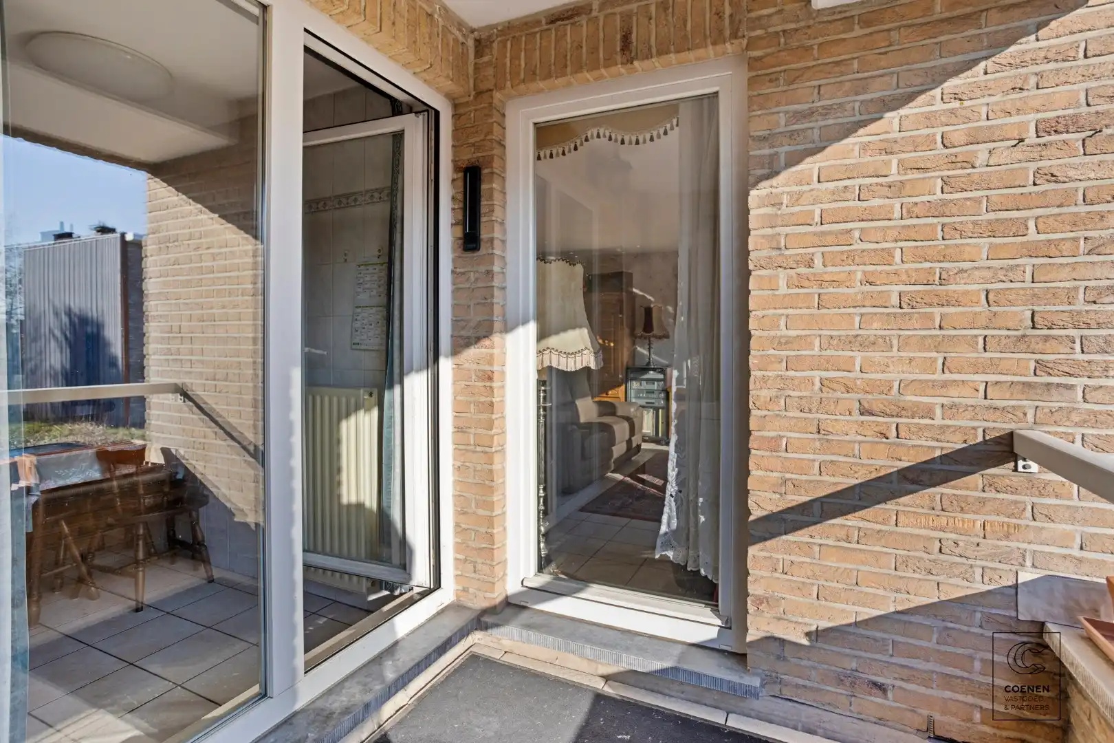 Lichtrijk appartement van 94 m² met twee slaapkamers te Zwijndrecht! foto 20