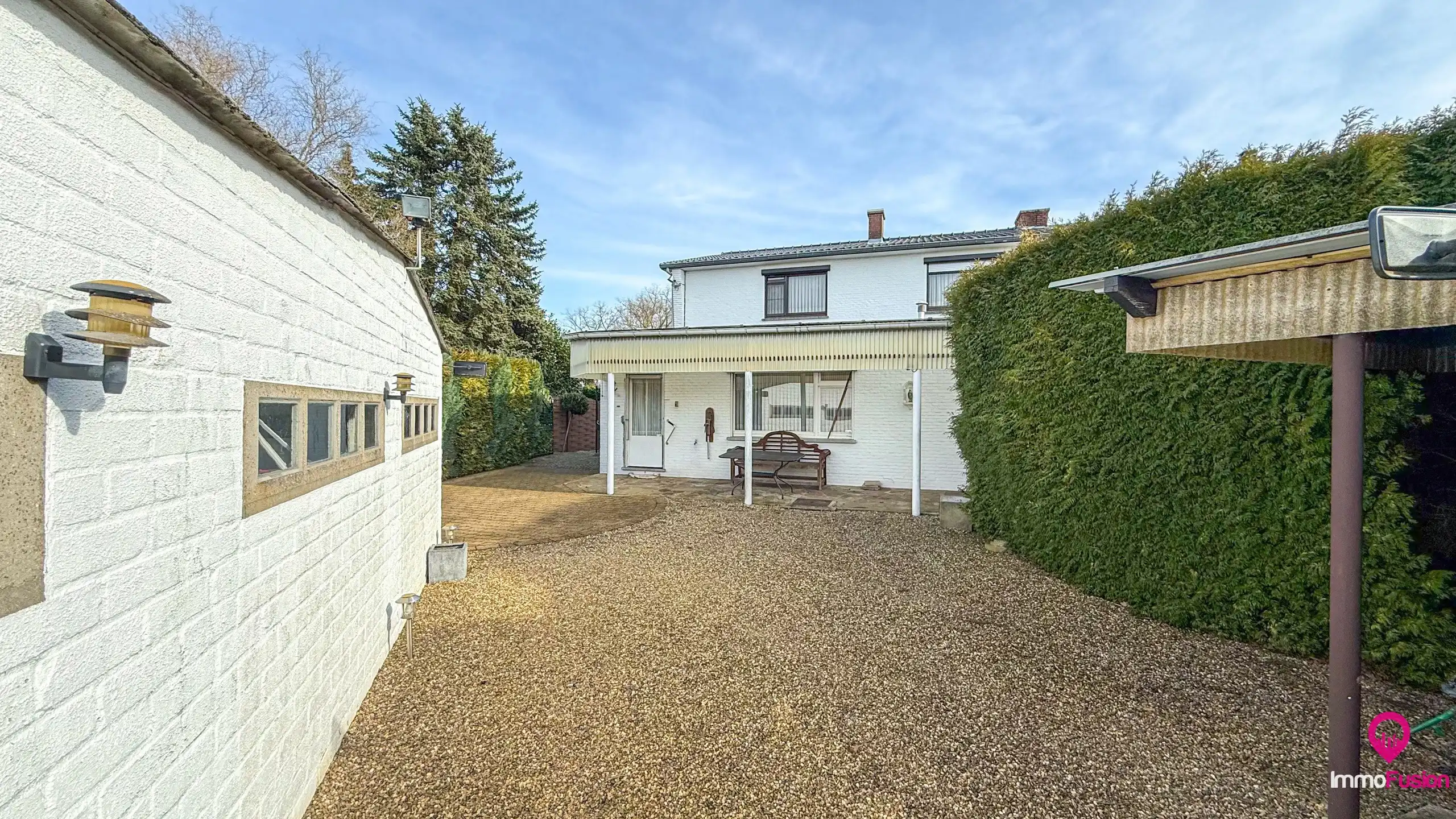 Ruime woning met 4slpk en veel privacy in rustige straat! foto 37