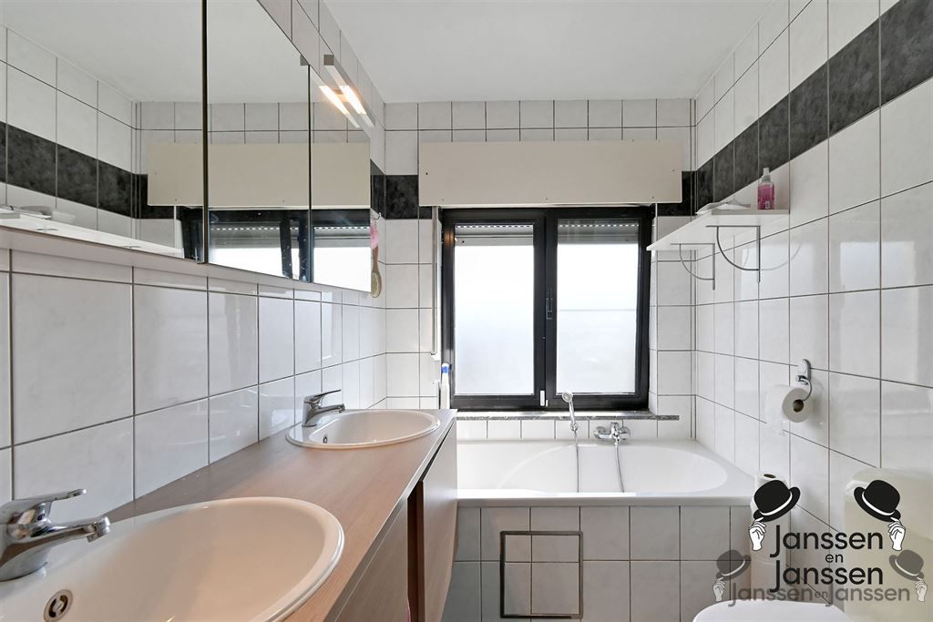 Instapklare woning met 3 ruime slaapkamers foto 12