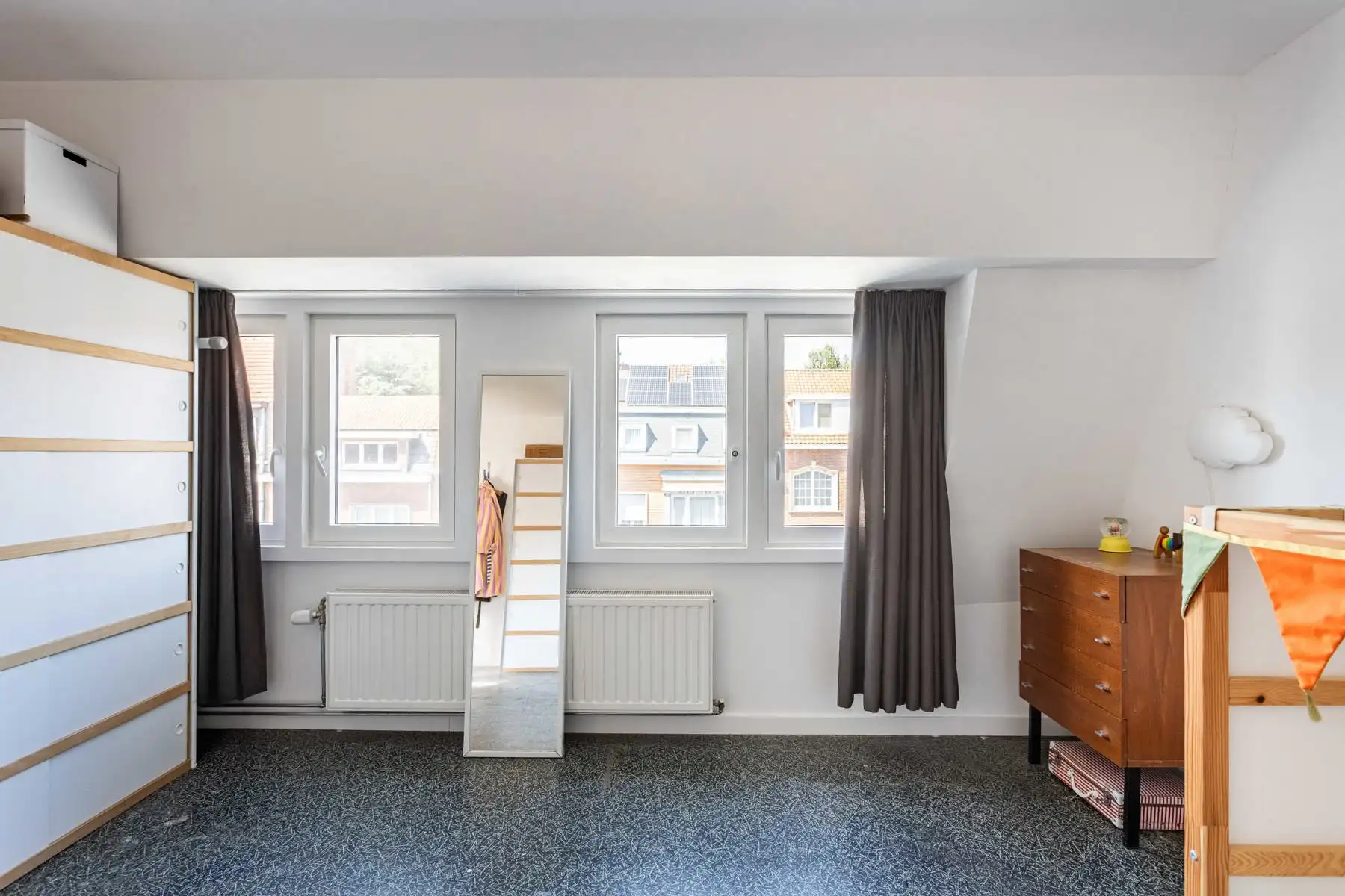 Woning met zuidgerichte tuin en garage in Laken foto 22