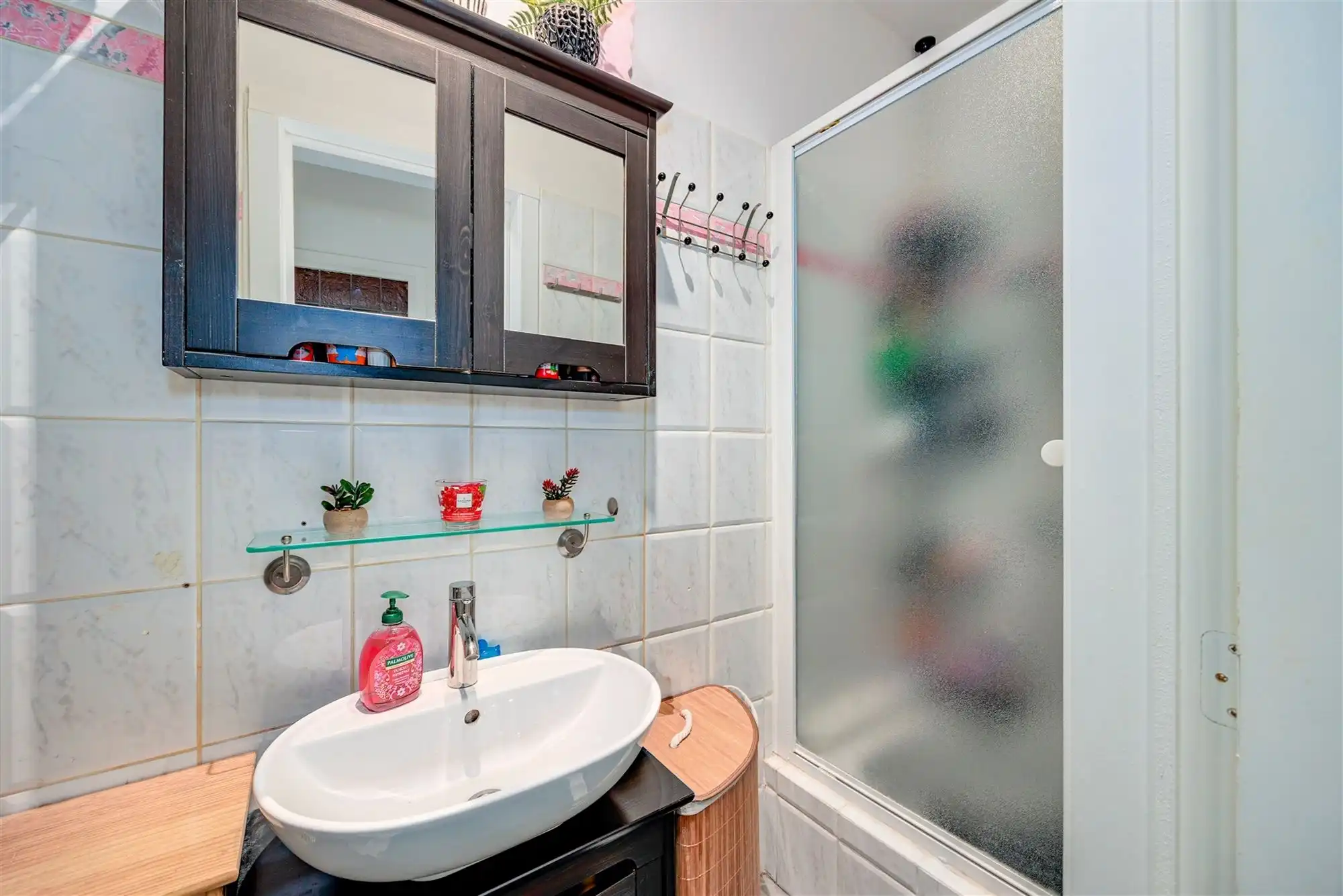 Leuk 2 slaapkamer appartement met tuin in Deurne foto 11