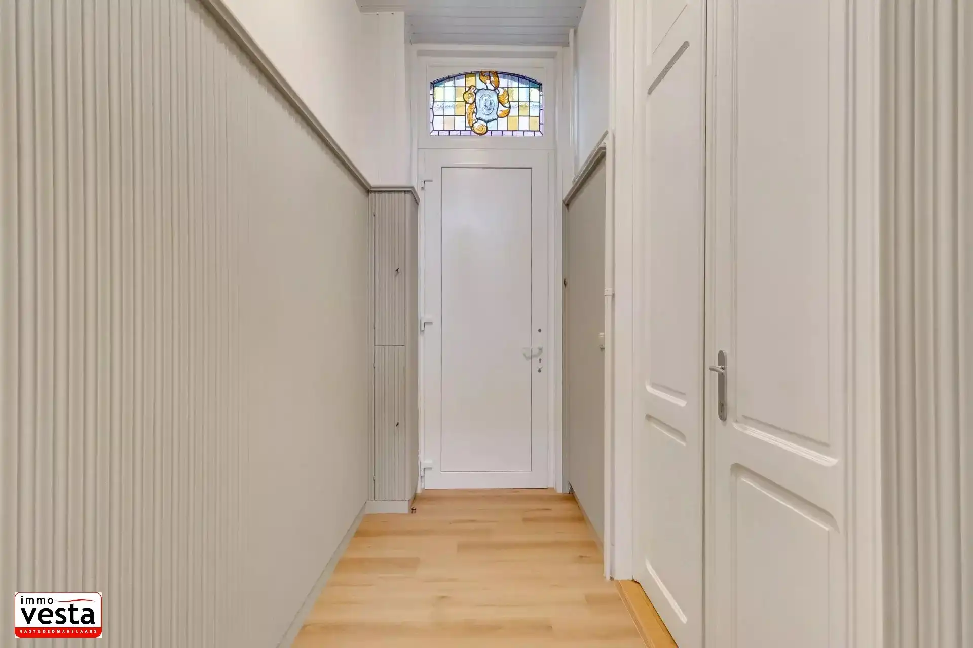 Goed gelegen, energetisch gerenoveerde stadwoning foto 4