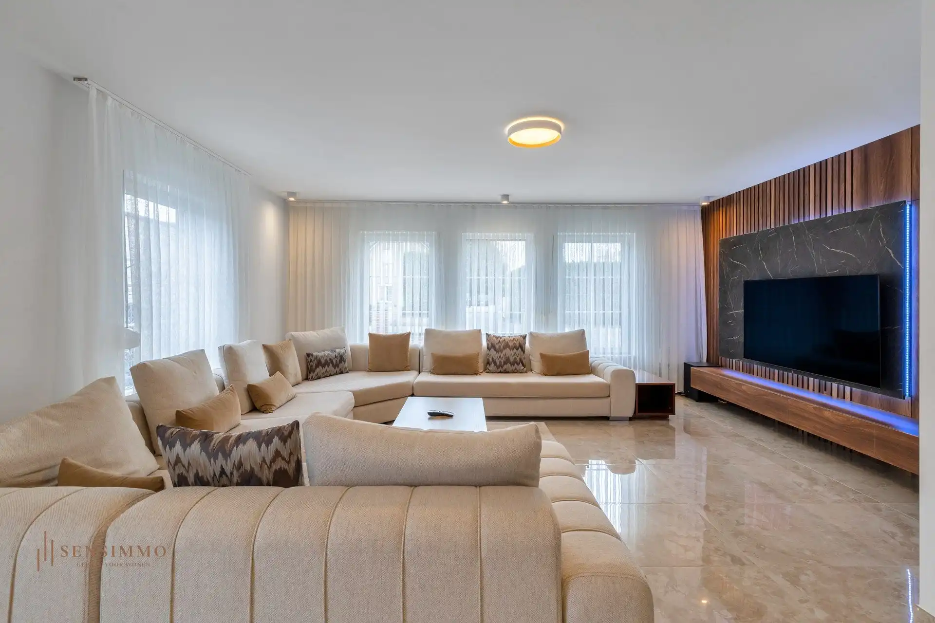 PURE ELEGANTIE, LUXUEUZE AFWERKING & EXCLUSIEF WOONCOMFORT IN EEN INSTAPKLARE DROOMWONING – EPC B! foto 8
