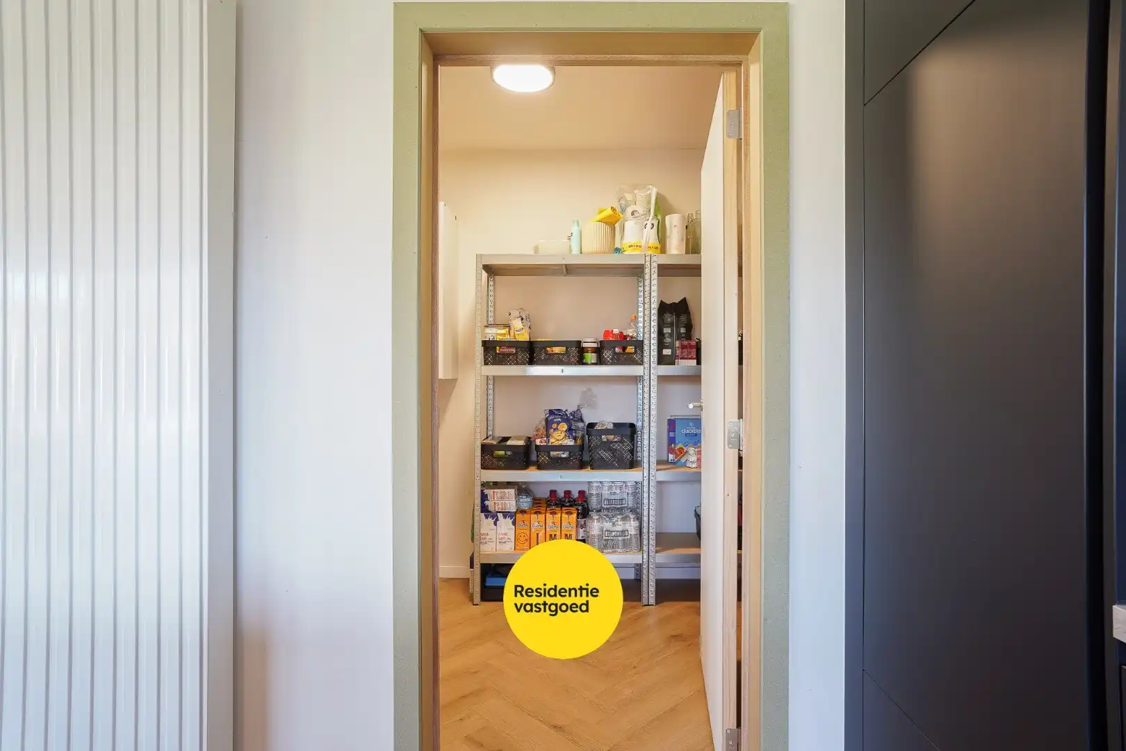 Recent, luxueus afgewerkte woning foto 12