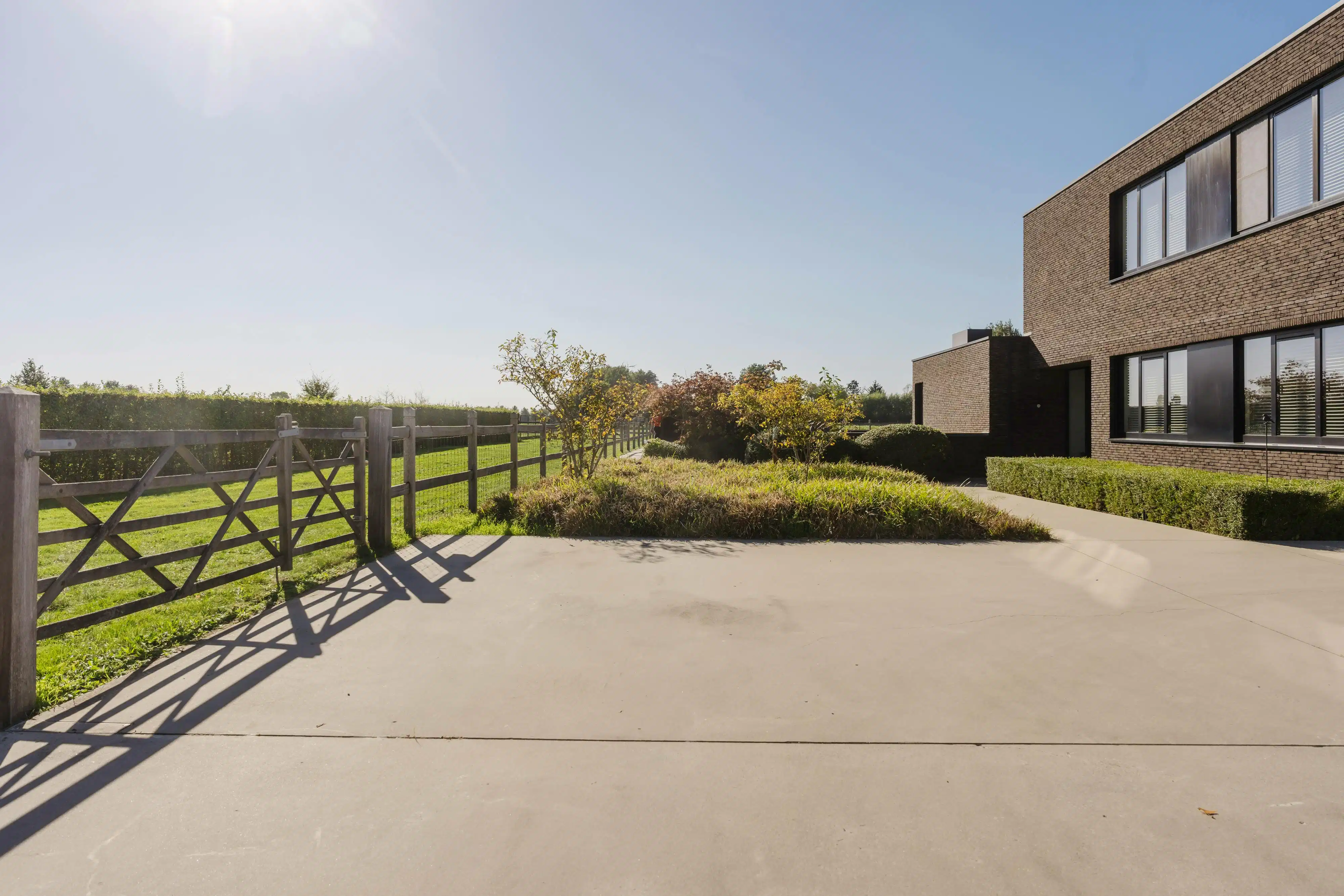 Exclusieve villa met zwembad en paardenstallen in Heule! foto 33