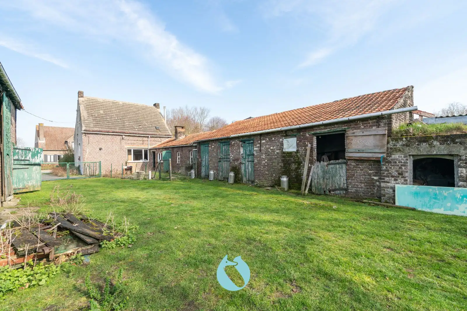 Te renoveren hoeve op unieke ligging (perceel 19.617m²) foto 4