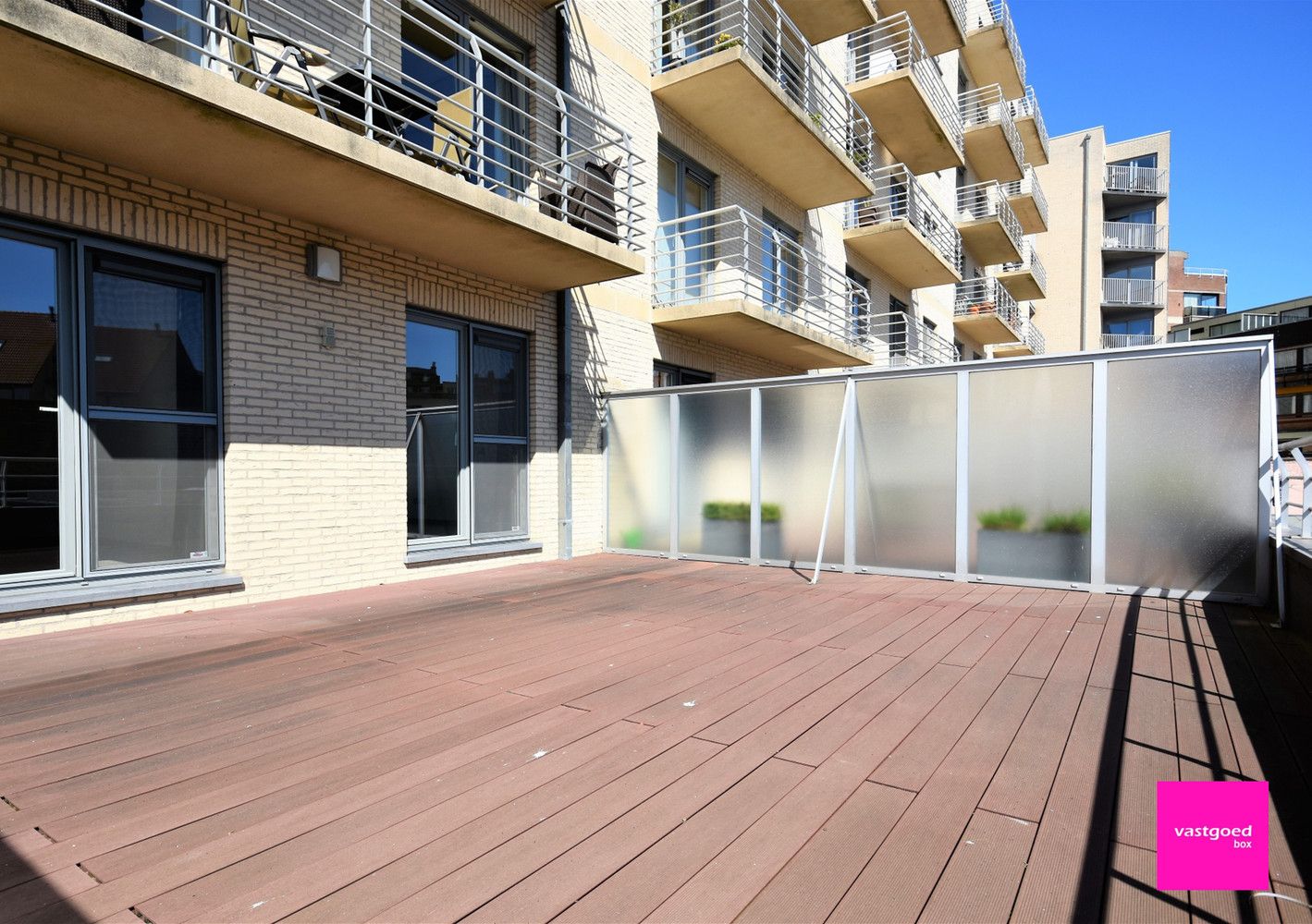 Stijlvol appartement met groot zonneterras, centrum Oostende foto 14