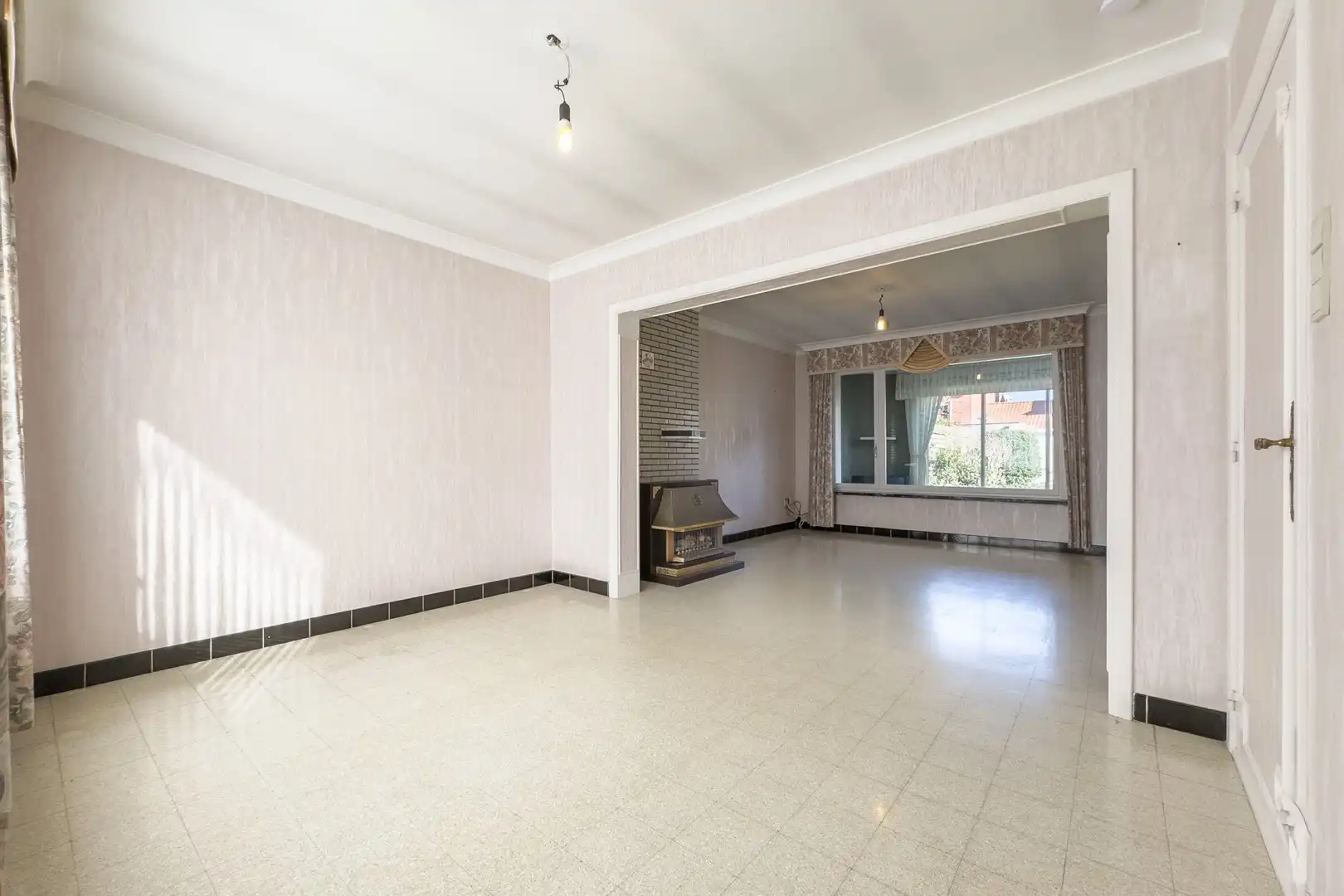 Rustig gelegen woning met garage te Kachtem foto 9