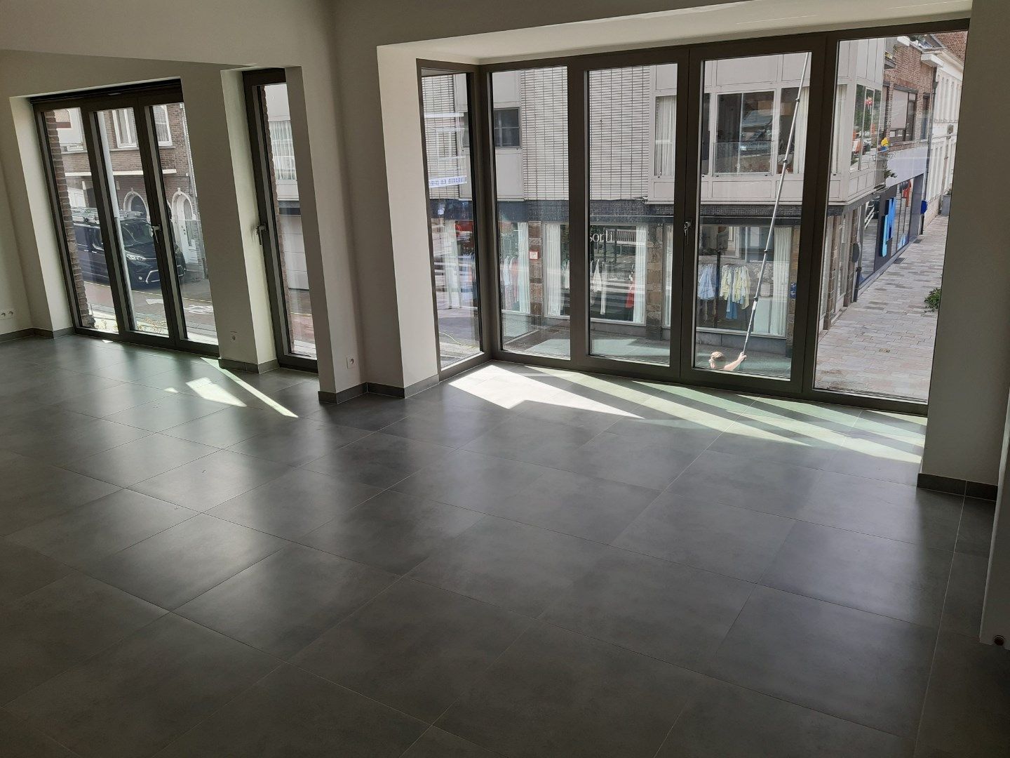 Exceptioneel wonen met zicht op de Gaverse Markt.  foto 2