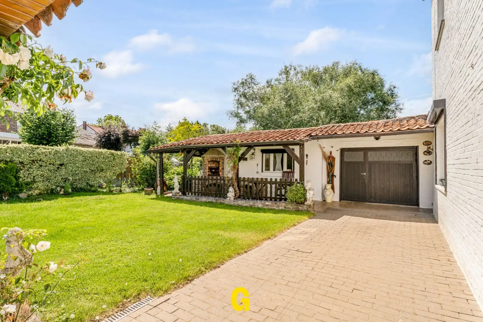 Te renoveren woning met veel karakter en leuke tuin te Lauw, op 3a 96ca foto 5