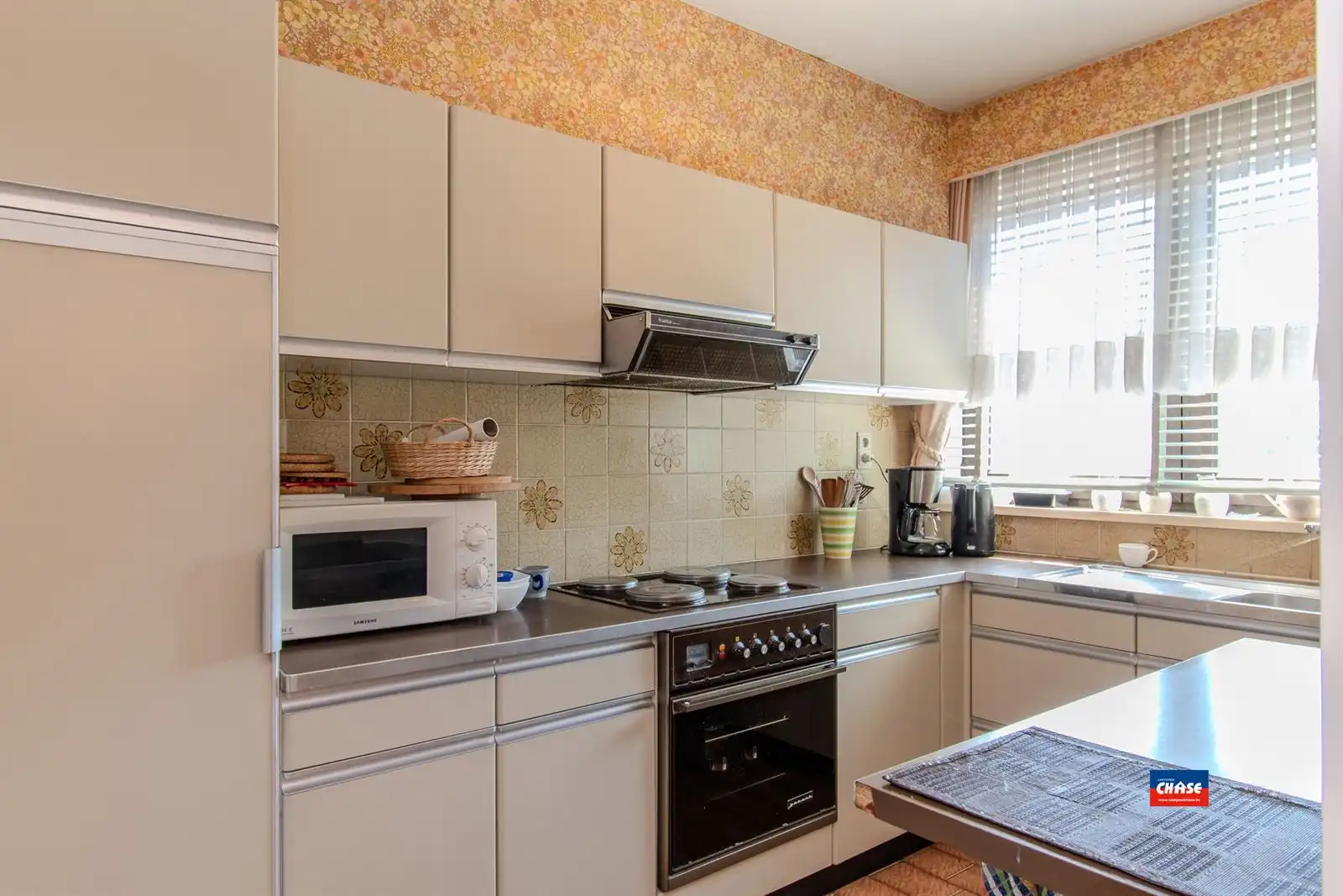 HOB Bel-étage met 3 slaapkamers, garage en tuin foto 16
