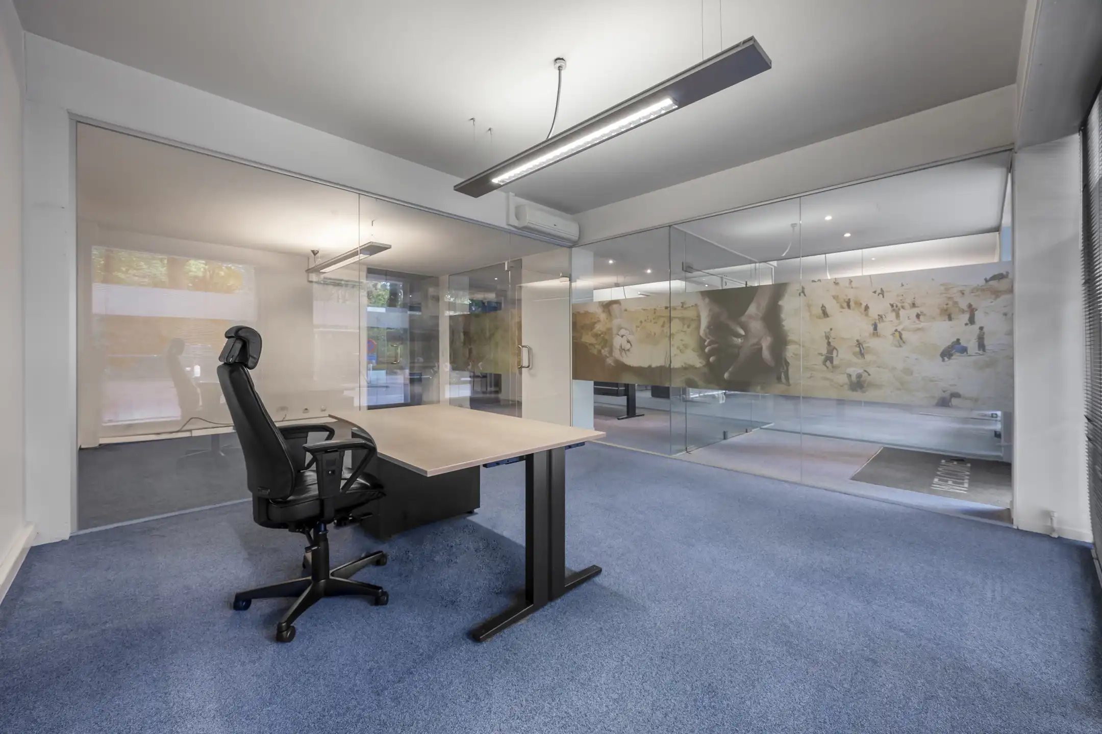 Commercieel handelspand (236m²) op centrale ligging foto 15