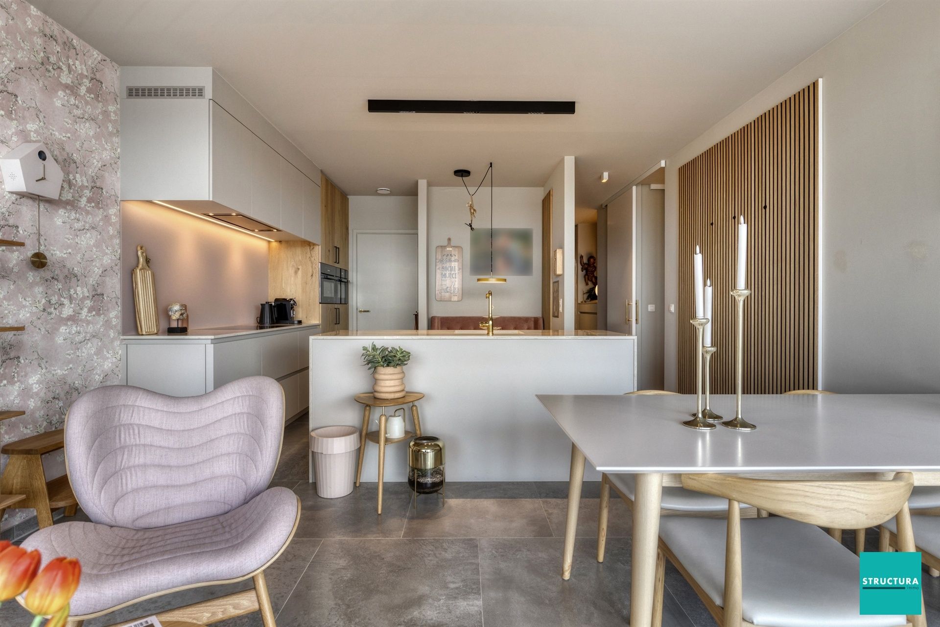 Loftappartement met 2 kamers in centrum foto 10