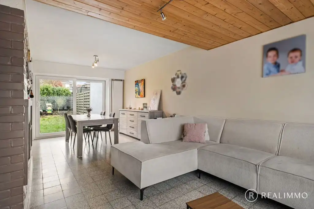 Instapklare halfopen bebouwing op 359 m² te Moen foto 3