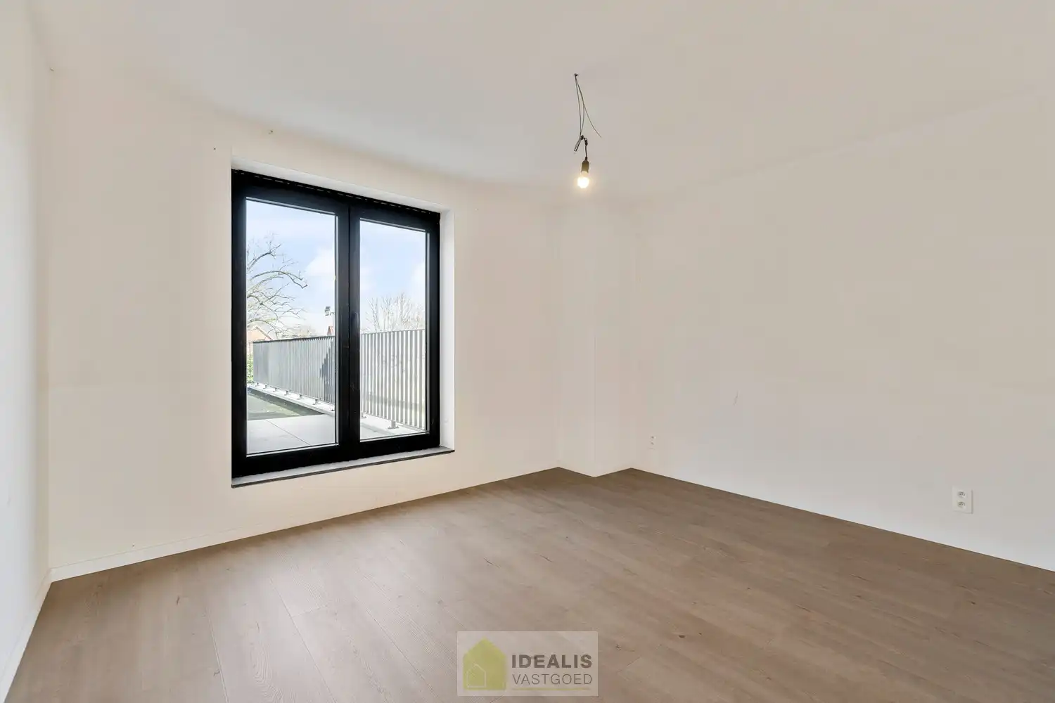 NIEUWBOUWAPPARTEMENT MET 2 SLAAPKAMERS, KELDERBERGING EN EEN ONDERGRONDSE AUTOSTANDPLAAT foto 8