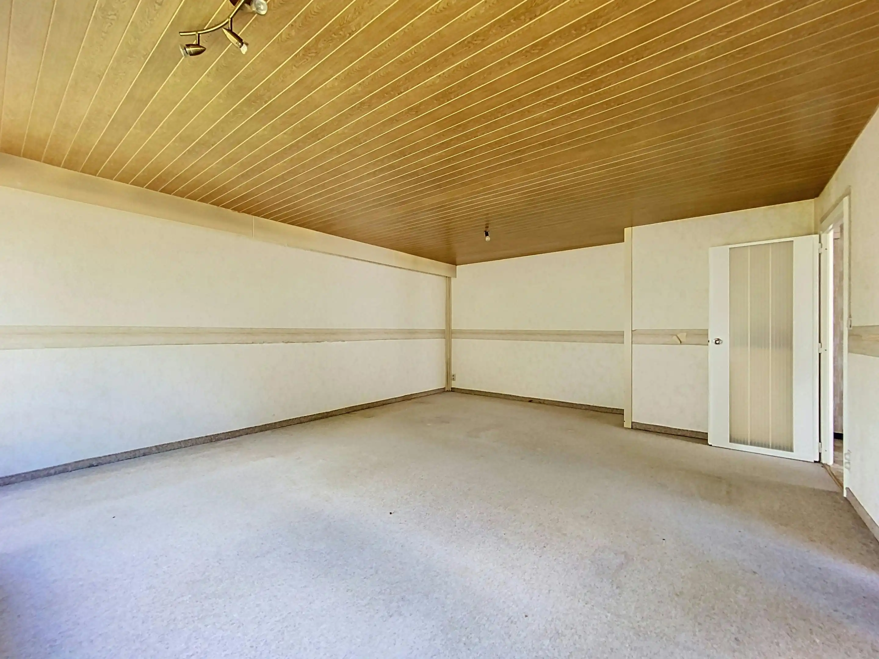 Te renoveren huis met 3 slaapkamers te koop in Heist foto 4