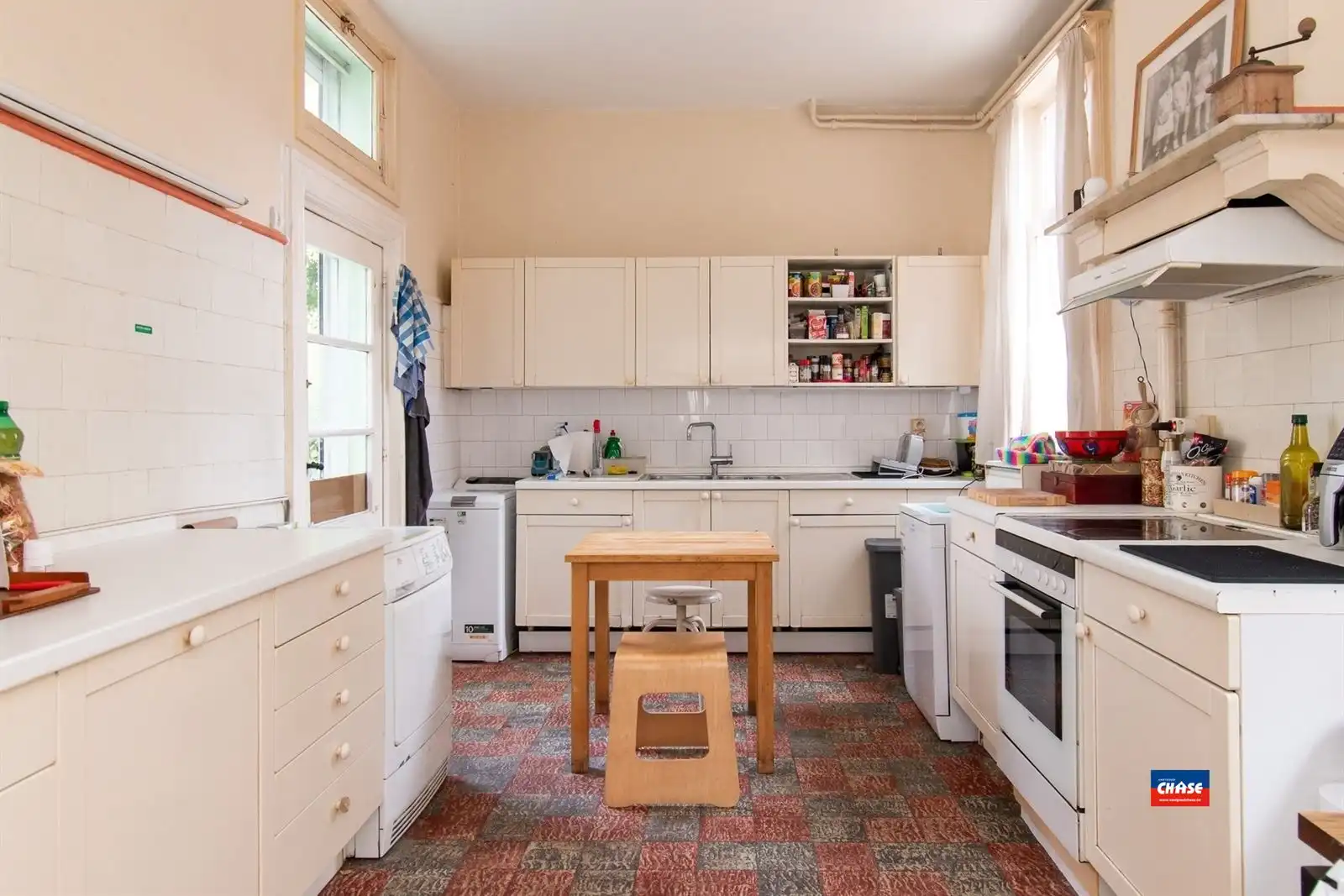 Prachtige authentieke herenwoning met zes slaapkamers en grote tuin foto 7
