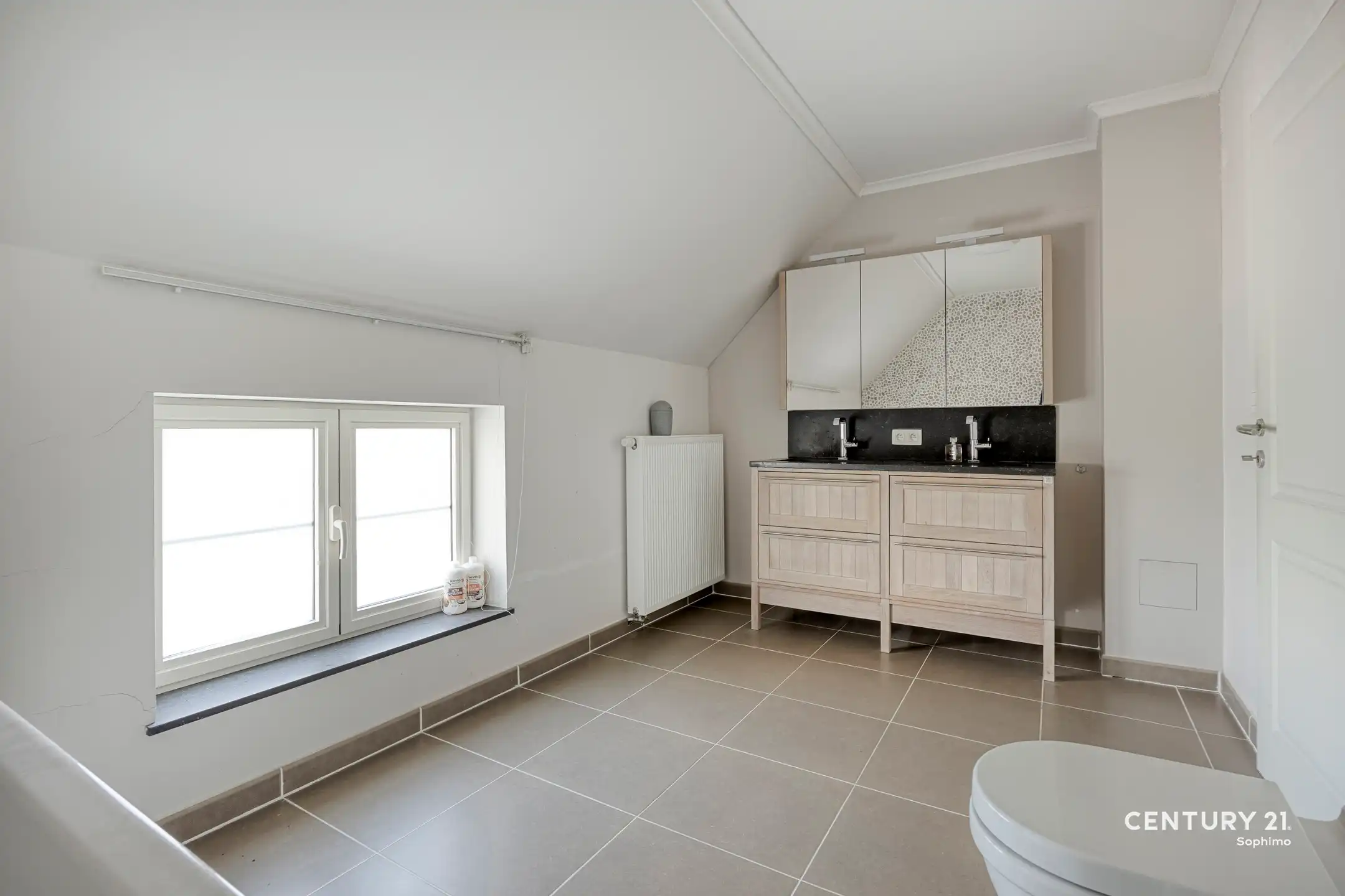 Ruime instapklare woning foto 19