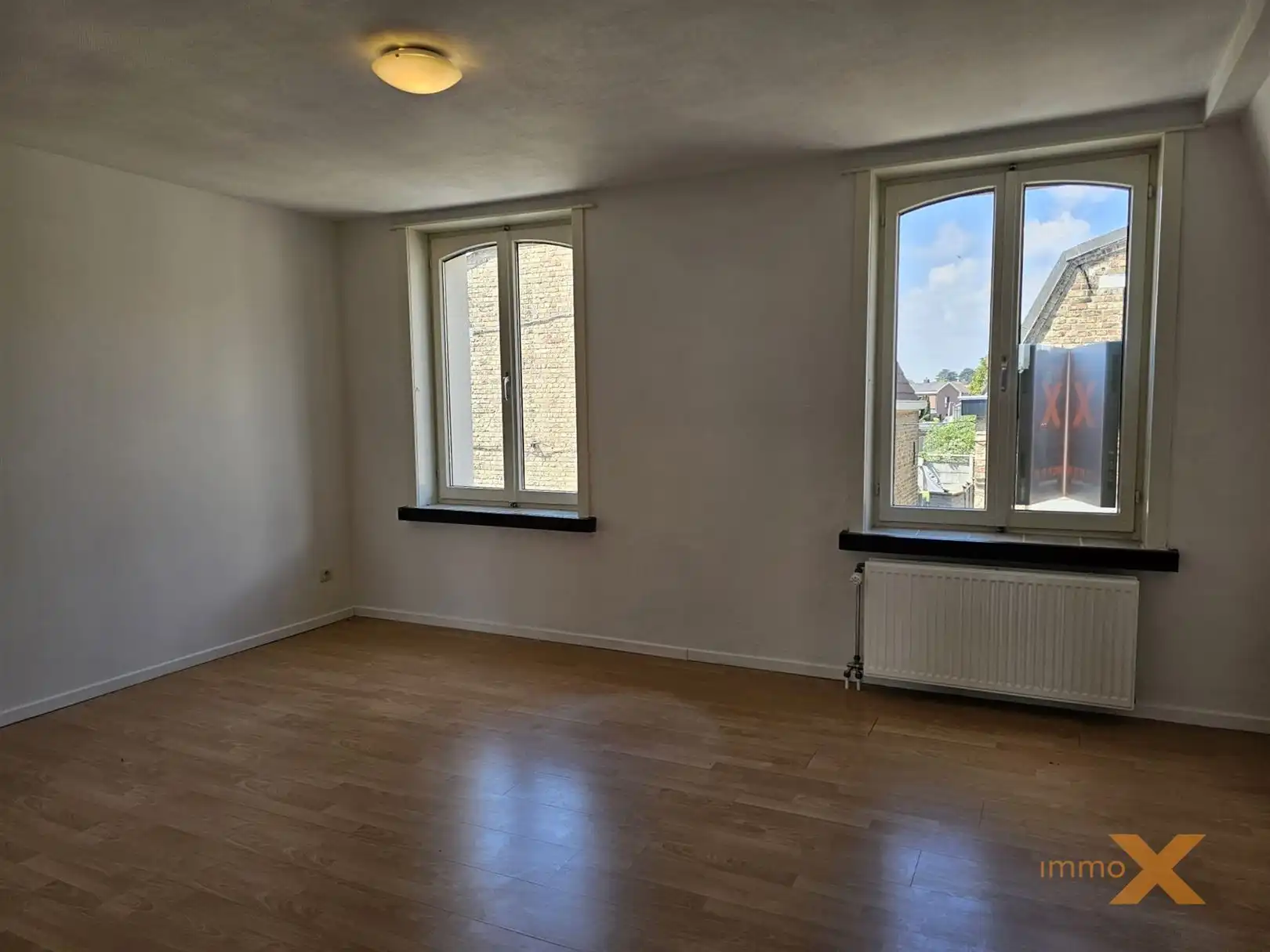 GEZELLIGE DORPSWONING MET TUINTJE foto 22
