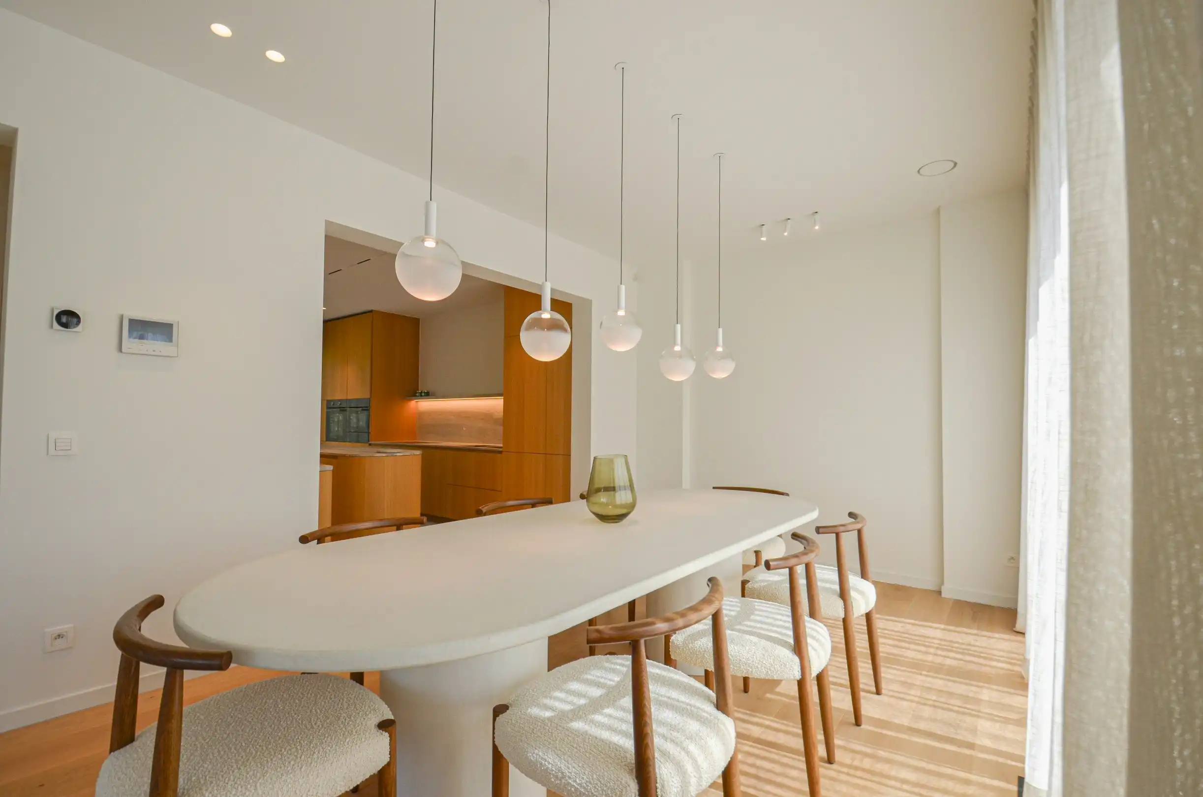 Exclusieve villa: Uitzonderlijk volledig gerenoveerde villa met frontaal zeezicht. foto 12