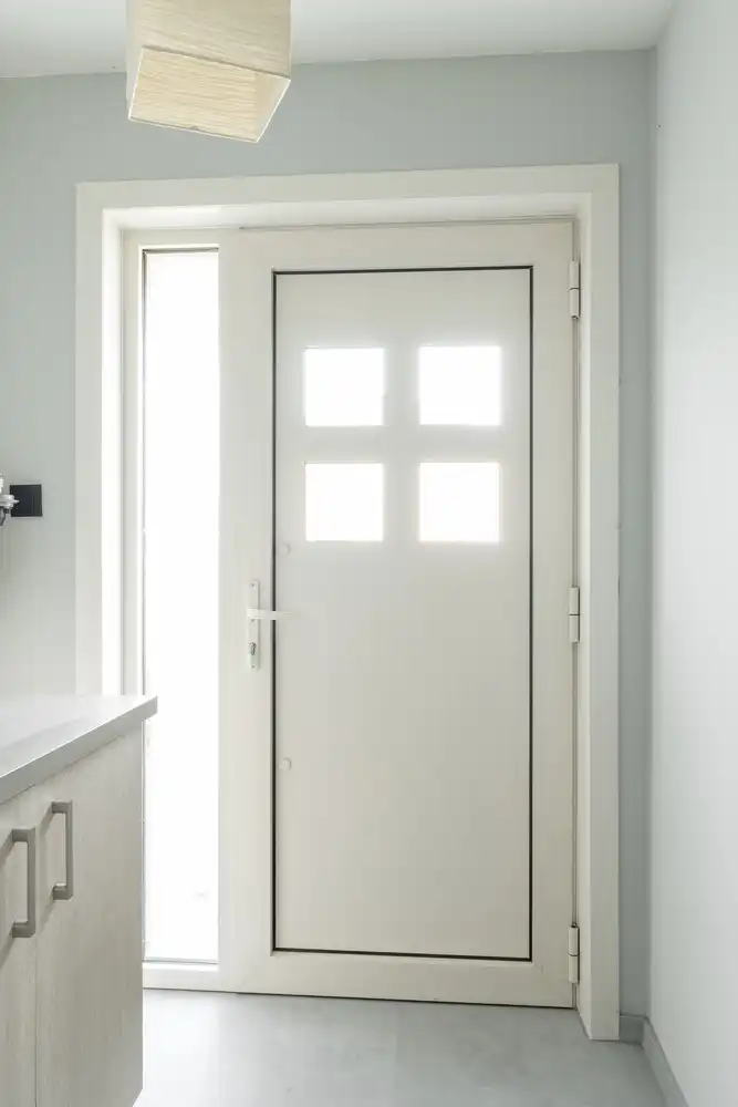 Gerenoveerde vrijstaande woning met 3 slaapkamers en zonnige tuin foto 2