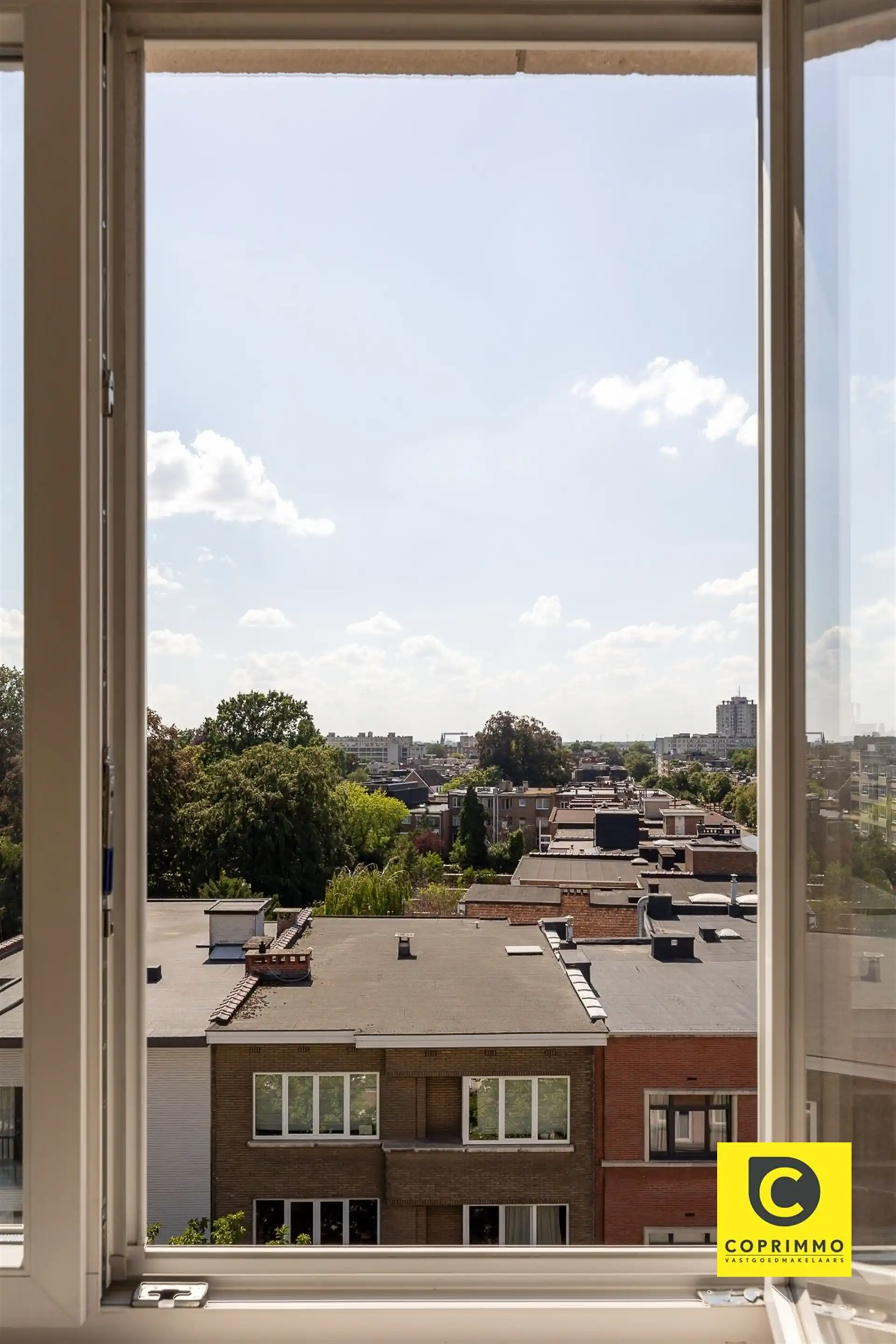 Charmant Art Deco-appartement met terras in de gegeerde Tentoonstellingswijk !  foto 3