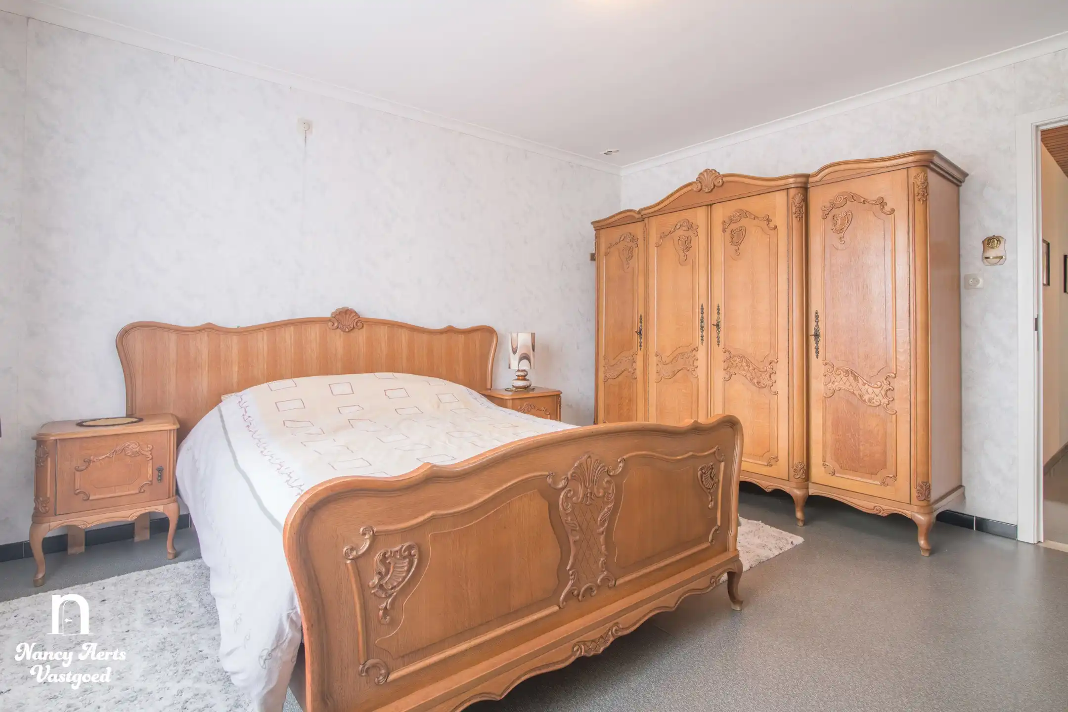 Uitstekend onderhouden split‑level woning in groene omgeving foto 19
