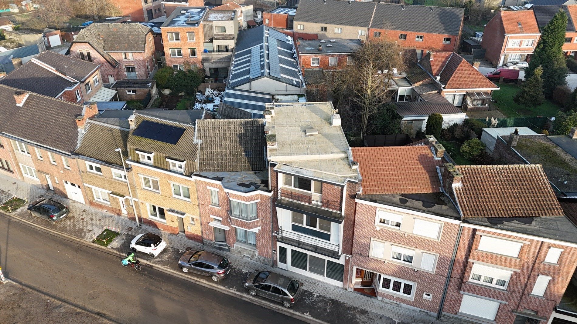 Woning met 2 bedrijfspanden – Aandelentransactie foto 3