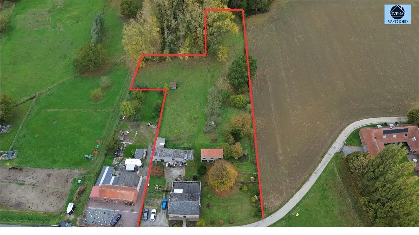 TE RENOVEREN WONING MET TUIN, WEILAND EN BINNENSTAL OP CA. 70 ARE foto 2