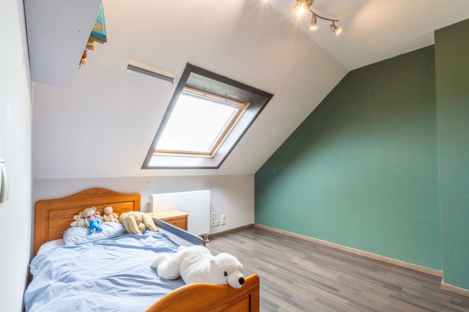 RUIME & RECENTE WONING MET 5 SLP + 2 BDK ! foto 17