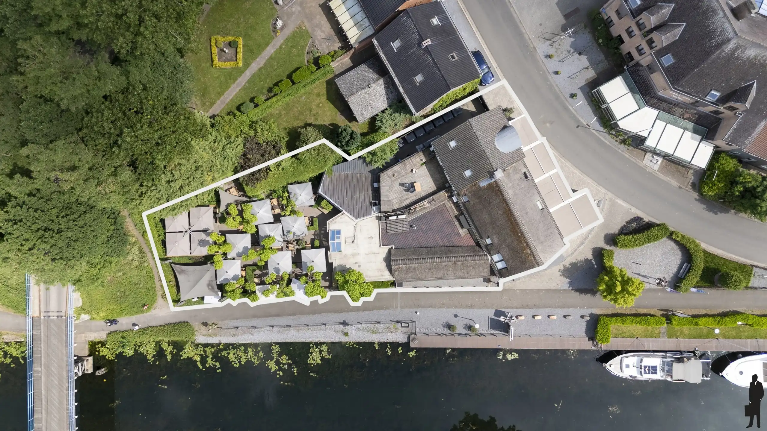 'De Waterkant' - taverne met conciërgewoning op toplocatie foto 3