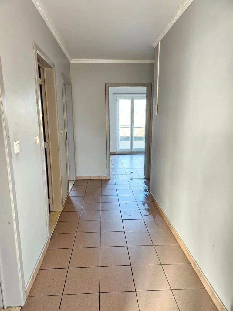 Ruim apaprtement met 3 slaapkamers en groot terras. foto 13