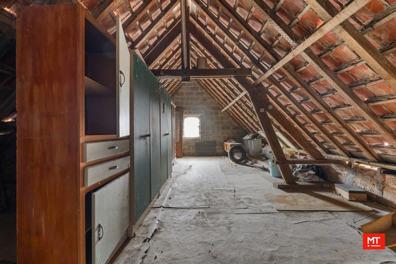 Op te frissen woning met 2 slpk (+ mogelijk), tuin en garage in het landelijke Mesen foto 9