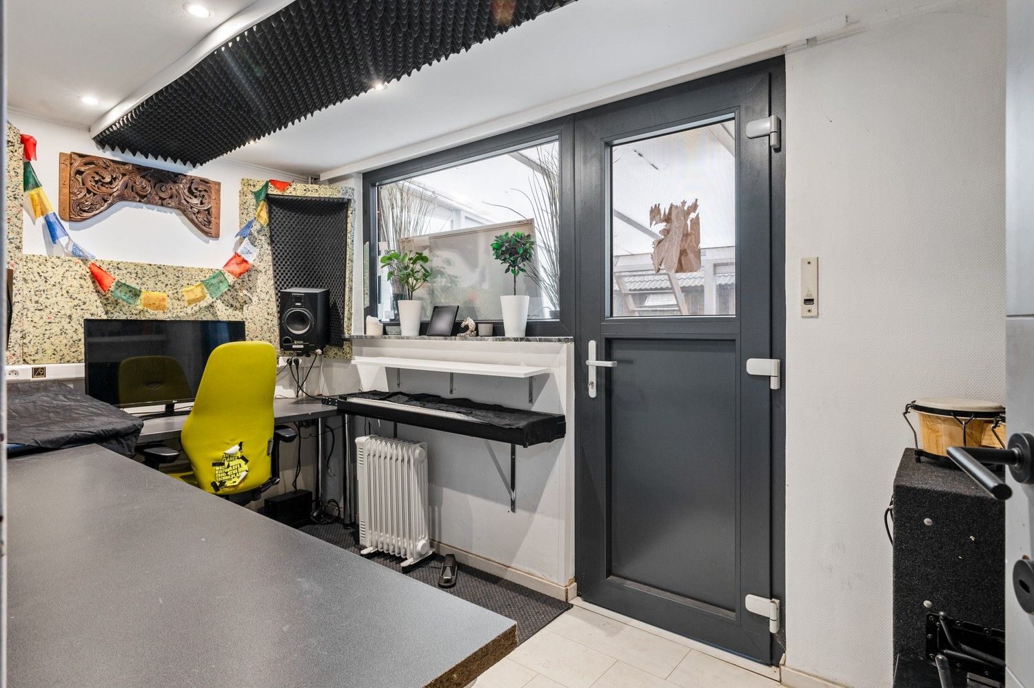 Recent gerenoveerde bel-etage&nbsp;met 3 slaapkamers te koop in Hoevenen! foto 17