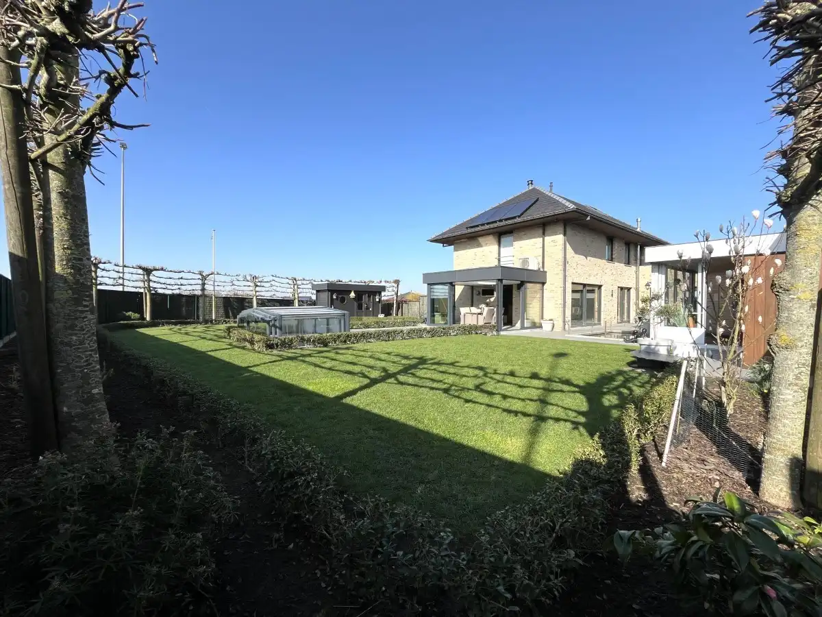 Dadizele – Ruime woning met loods van ca. 400 m², zwembad en bureelruimte foto 43