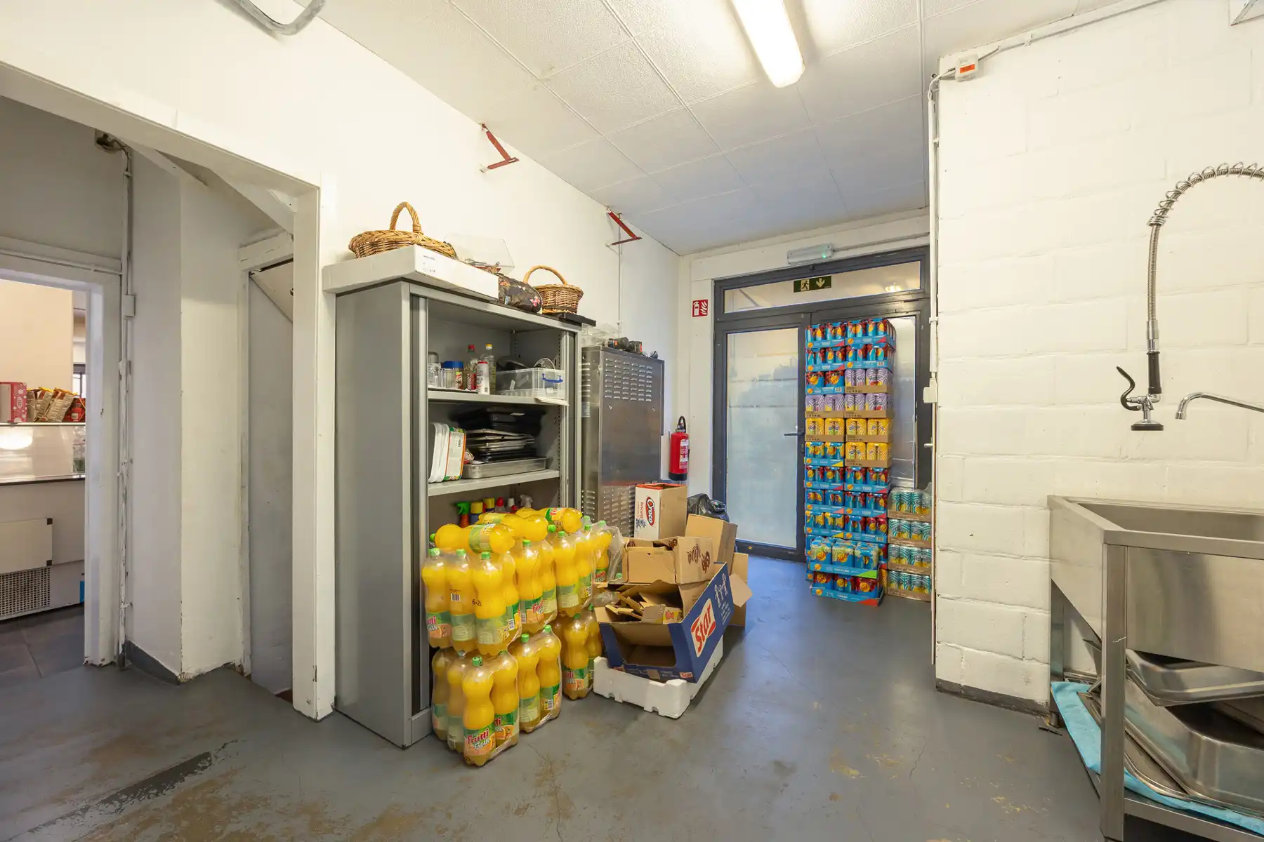 Gerenoveerd handelspand (110m²) met kelderverdieping (ca60m²) foto 10